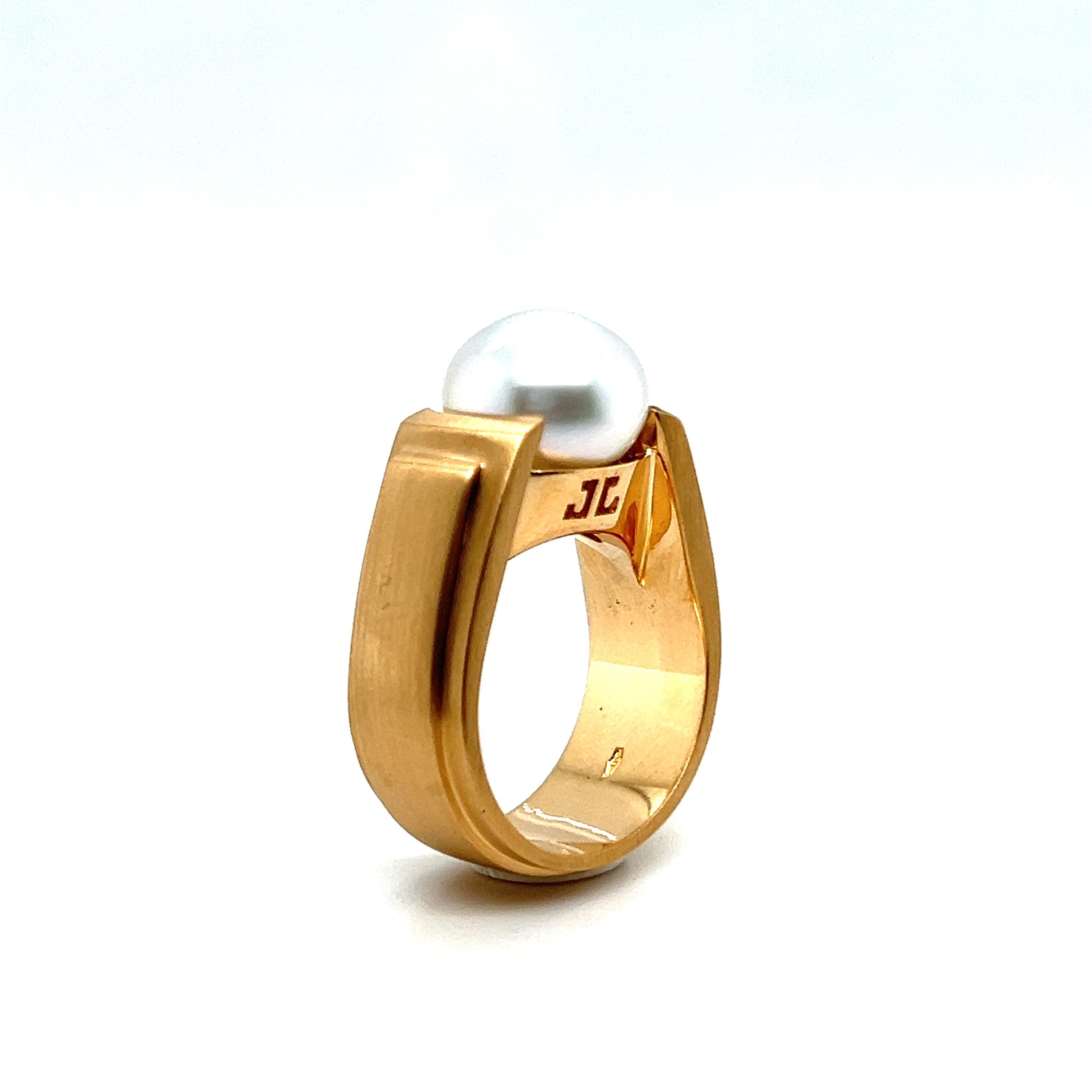 Men's Ring with South Sea Cultured Pearl in 18 Karat Rose Gold For Sale