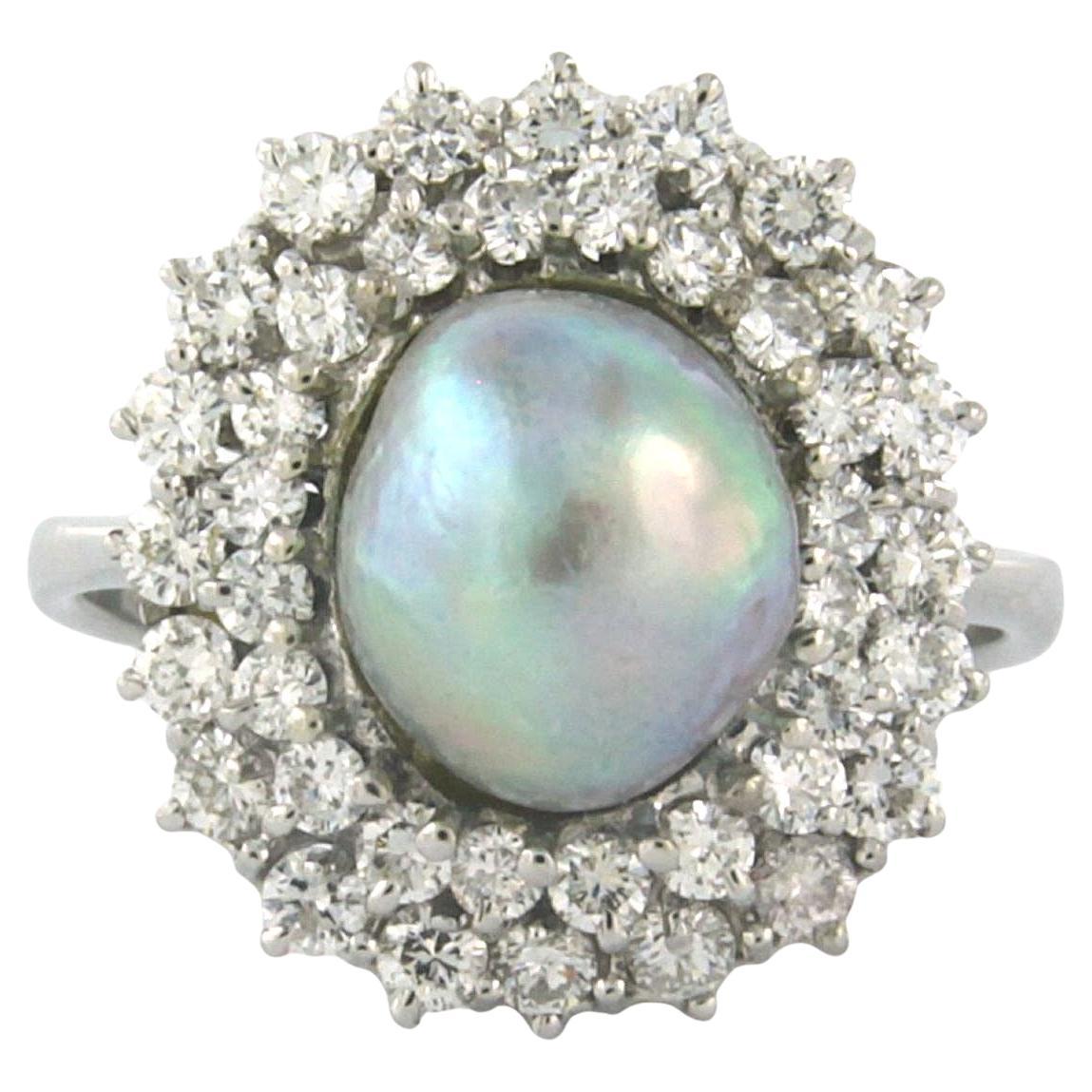 Bague avec perle des mers du Sud et diamants taille brillant jusqu
à 0,80ct or 18k en vente