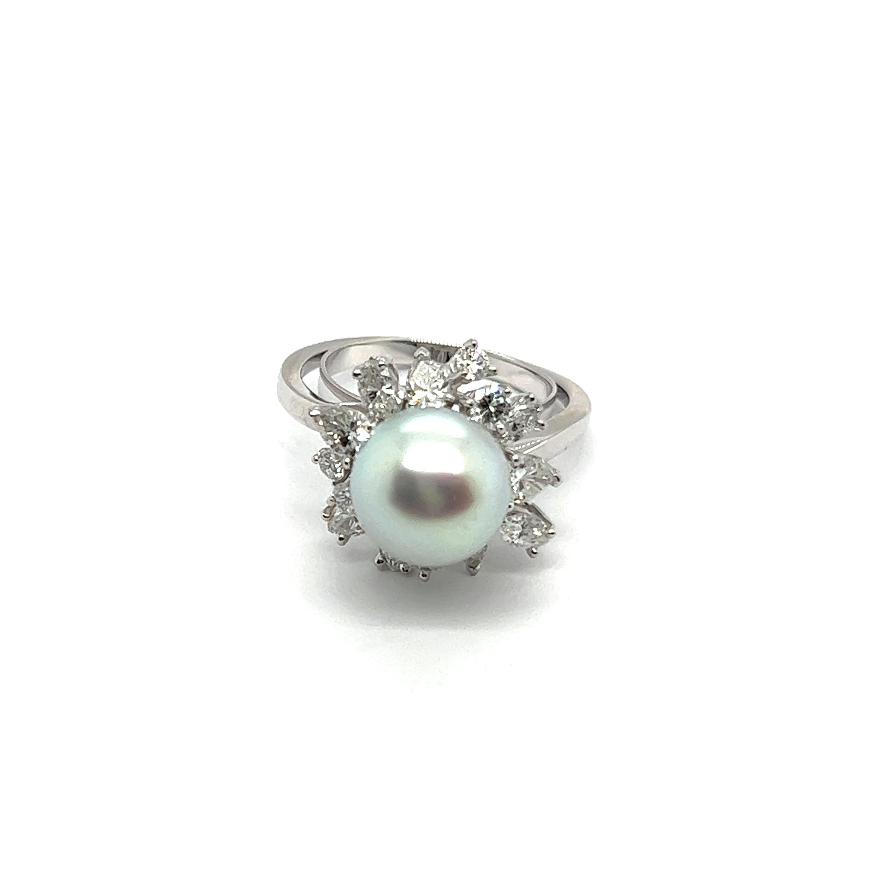 An exquisite ring with pearl and diamonds in 18 Karat white gold - an enchanting creation by Meister Jewelry. 

This piece features a captivating centerpiece - South Sea cultured pearl in beautiful silver hue. Surrounding the luminous pearl are 5