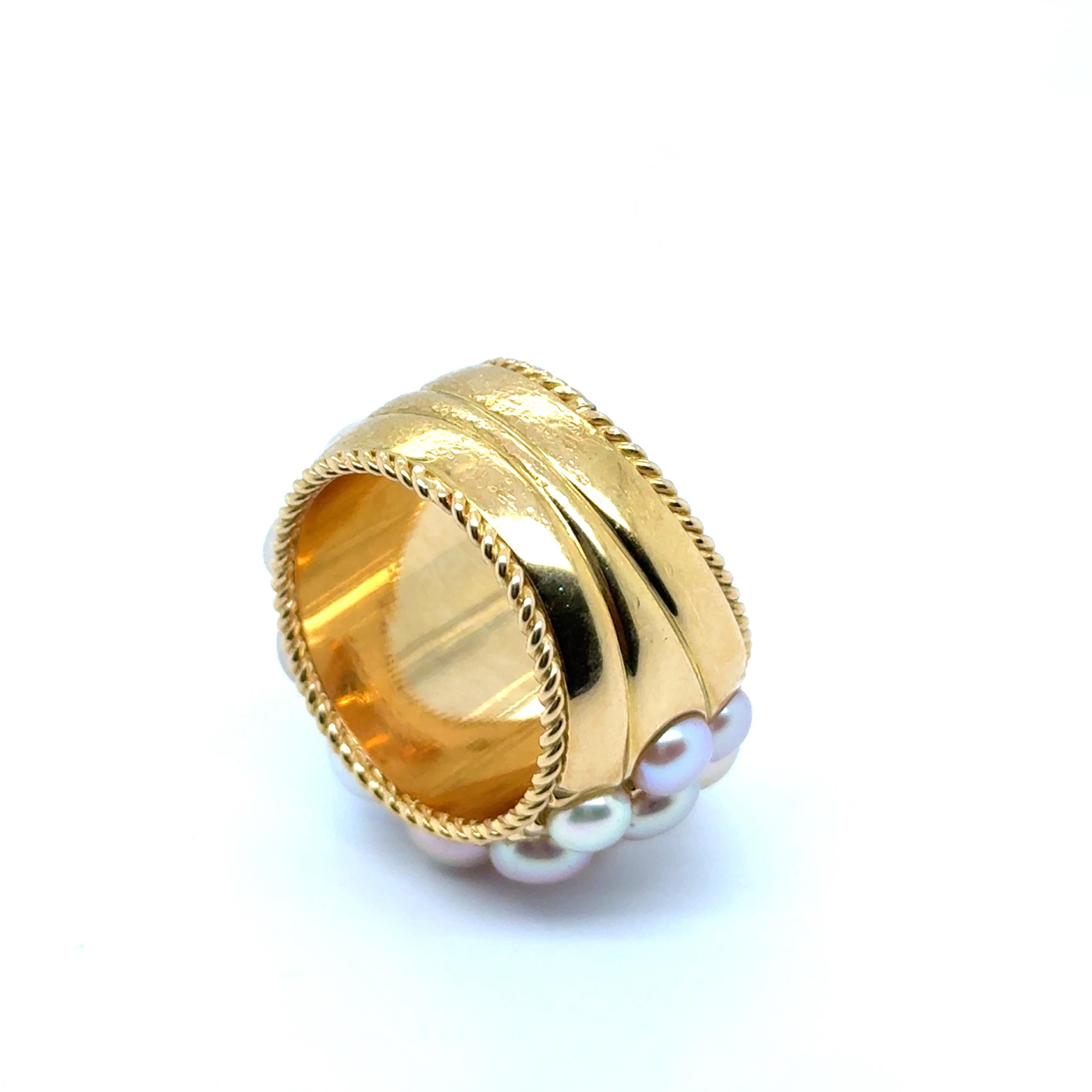 Ring with South Sea Pearls in 18 Karat Yellow Gold by Péclard For Sale 5