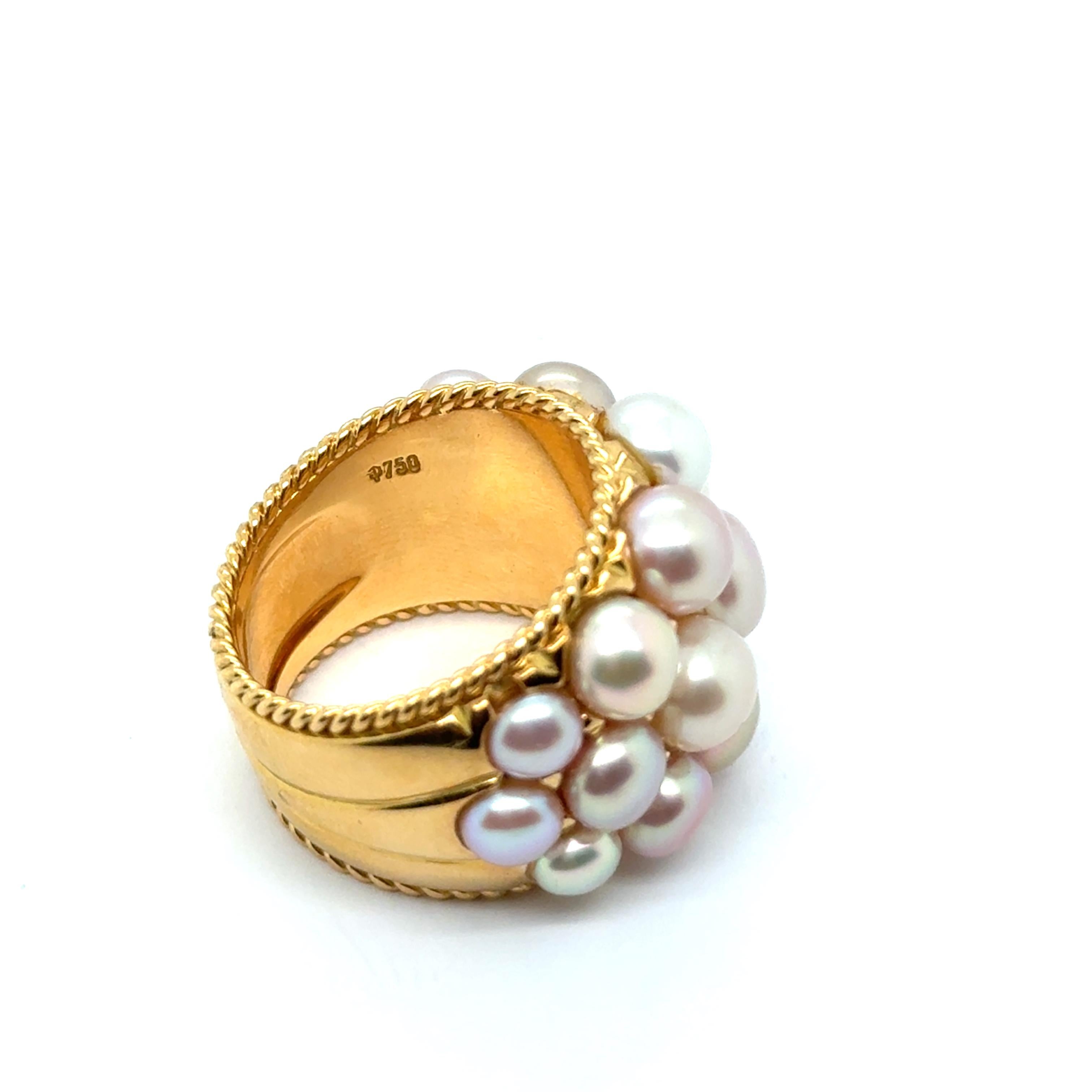Ring with South Sea Pearls in 18 Karat Yellow Gold by Péclard For Sale 7
