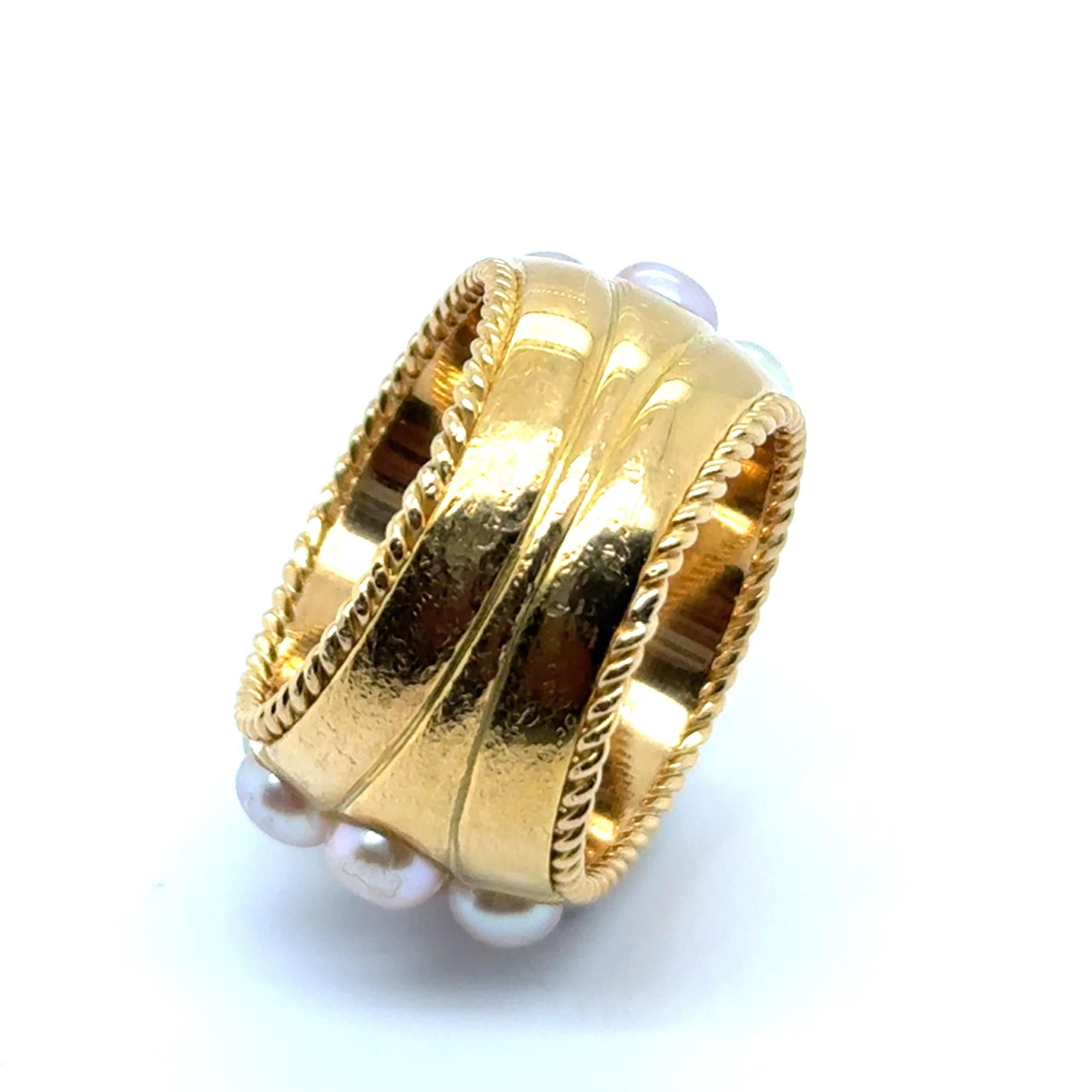 Ring with South Sea Pearls in 18 Karat Yellow Gold by Péclard For Sale 10