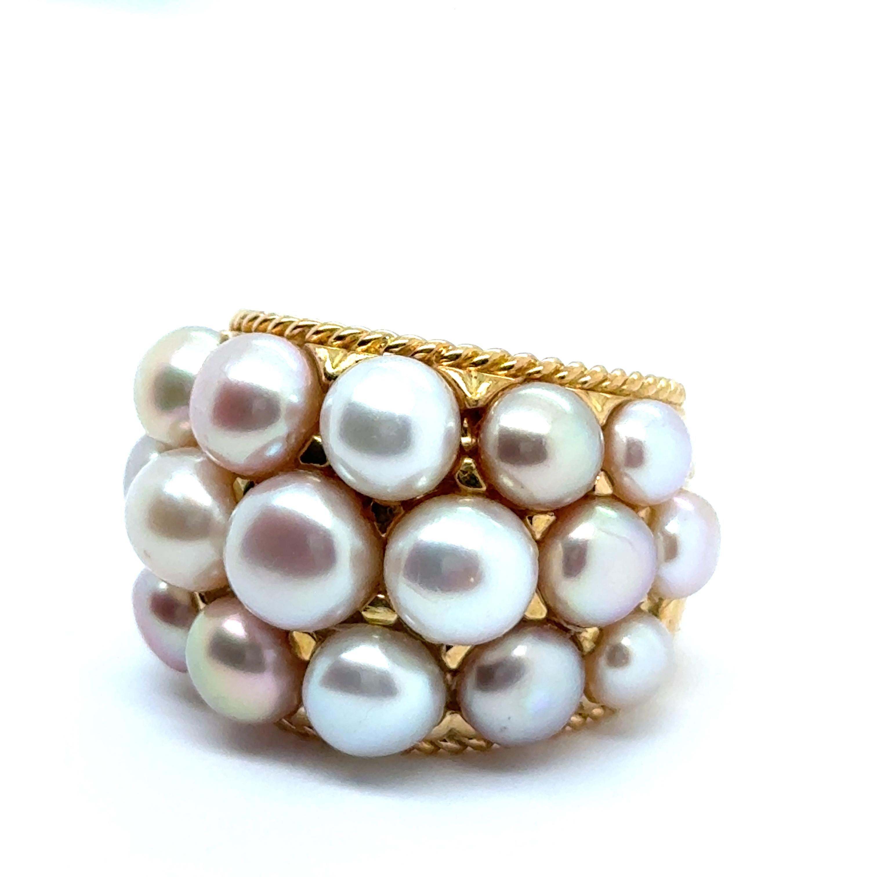 Ring with South Sea Pearls in 18 Karat Yellow Gold by Péclard For Sale 3