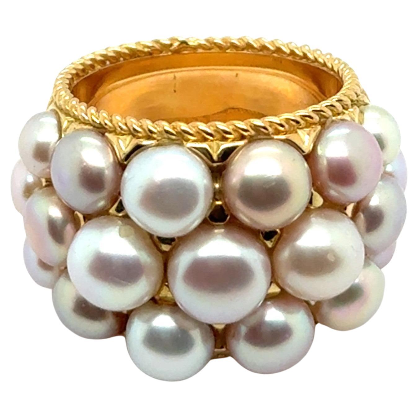 Ring with South Sea Pearls in 18 Karat Yellow Gold by Péclard For Sale