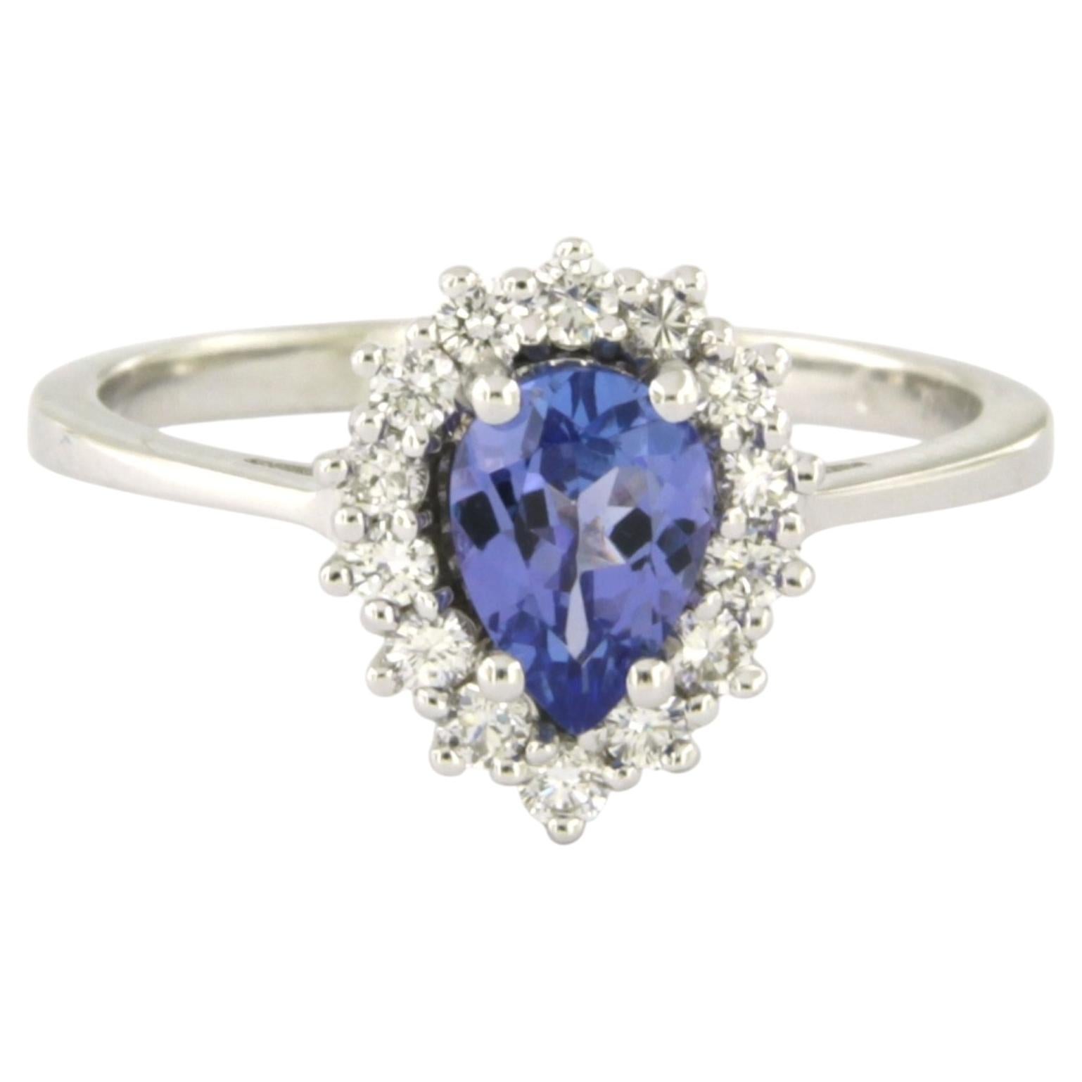 Ring mit Tansanit und Diamanten im Brillantschliff bis zu 0,28 ct, 18-karätiges Gold