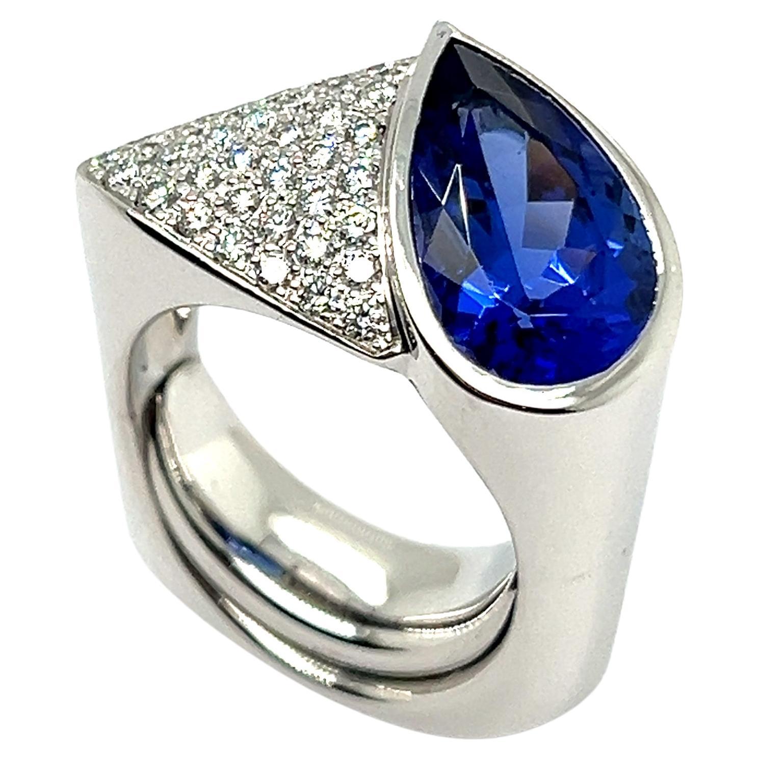 Ring with Tanzanite & Diamonds in 18 Karat White Gold For Sale