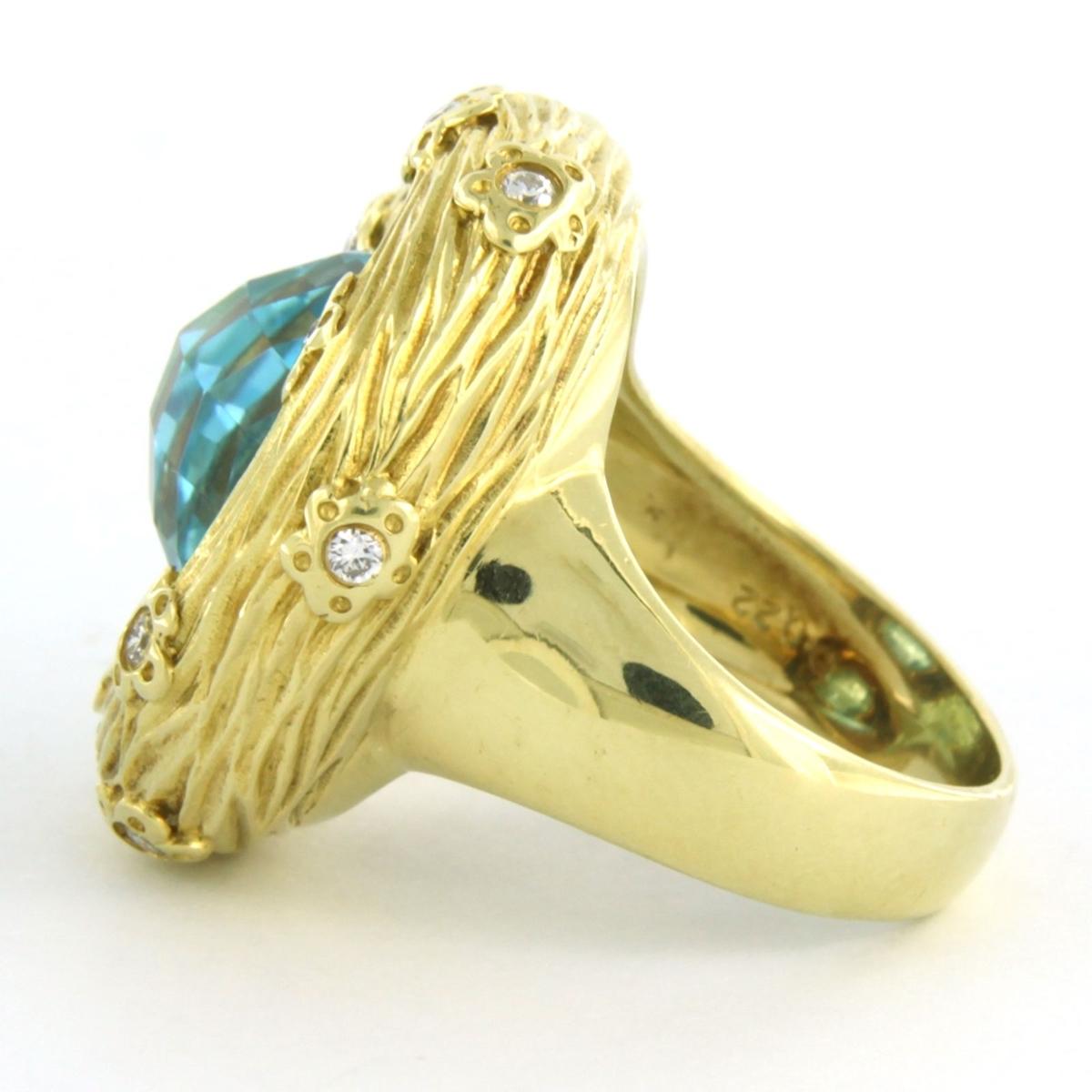 18k yellow gold ring set with topaz 8.90 carat and brilliant cut diamonds 0.23 carat F/G VS/SI - ring size US 6 - EU 16.5(52)

detailed description:

The top of the ring is 2.5 cm wide by 1.0 cm high

weight: 16.7 grams

ring size US 6 - EU