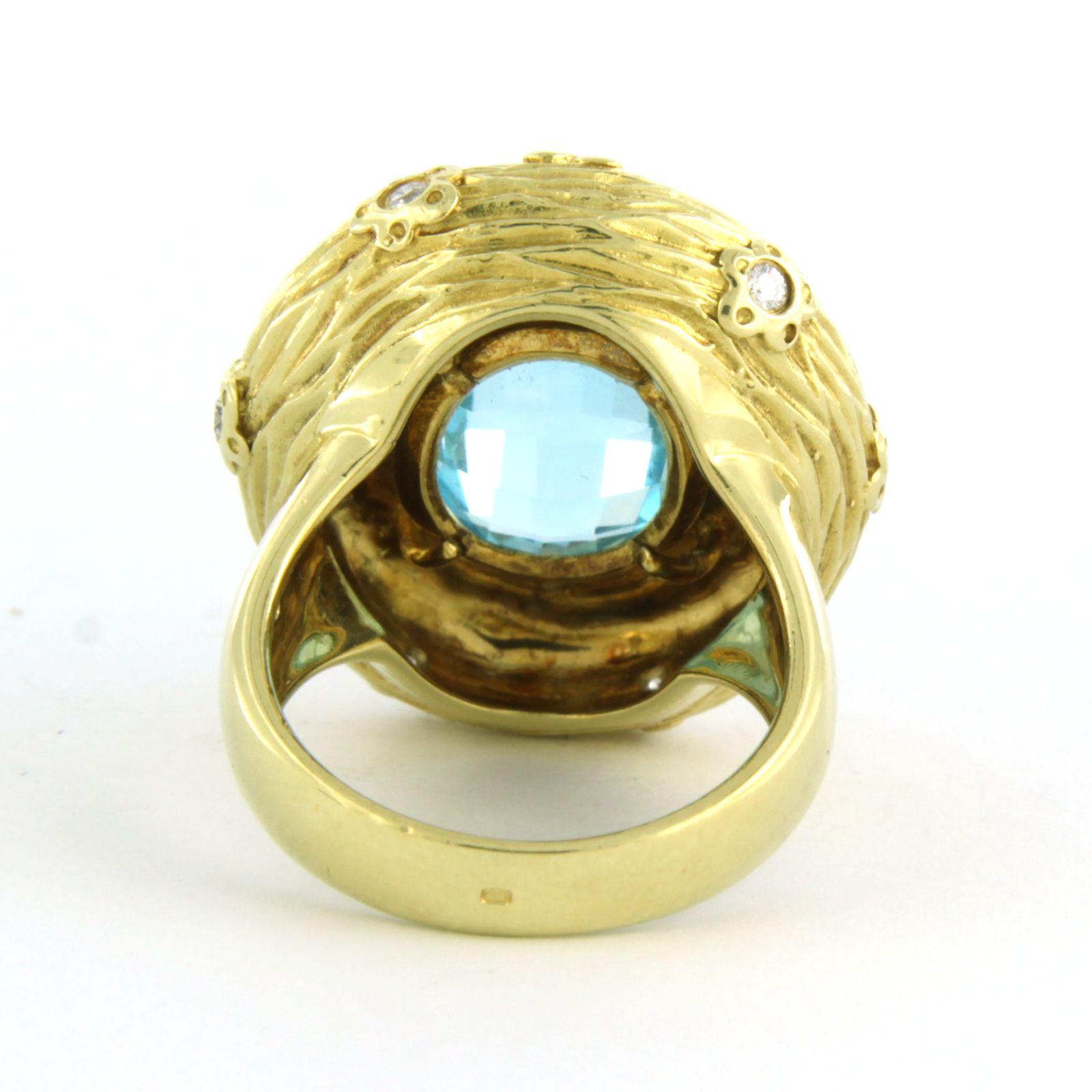 Brilliant Cut Ring with topaz and brilliant cut diamond up to 0.23ct 18k yellow gold For Sale