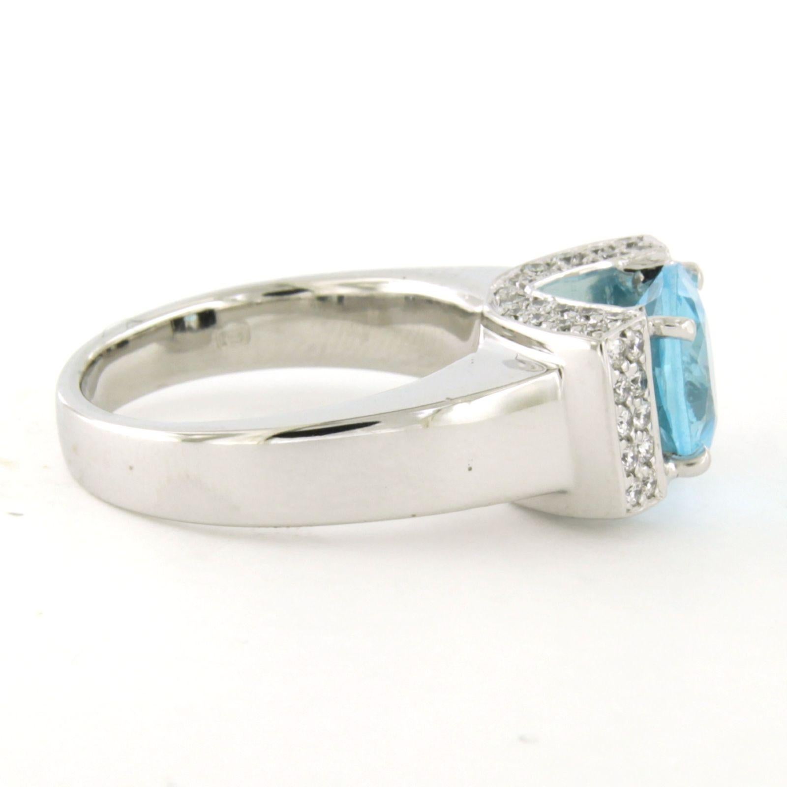 Anillo con topacio y diamantes talla brillante de hasta 0,60 ct Oro de 14k 11,0 gramos Moderno en venta