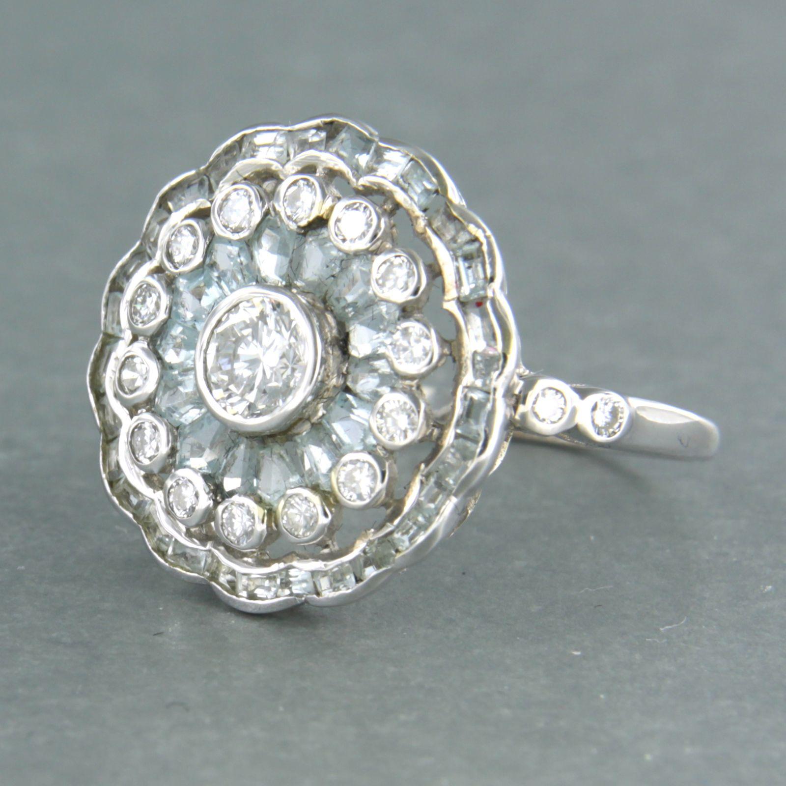 Anillo con topacio y diamantes talla brillante de hasta 0,65 ct 3,0 gramos Oro blanco de 14k en venta 1