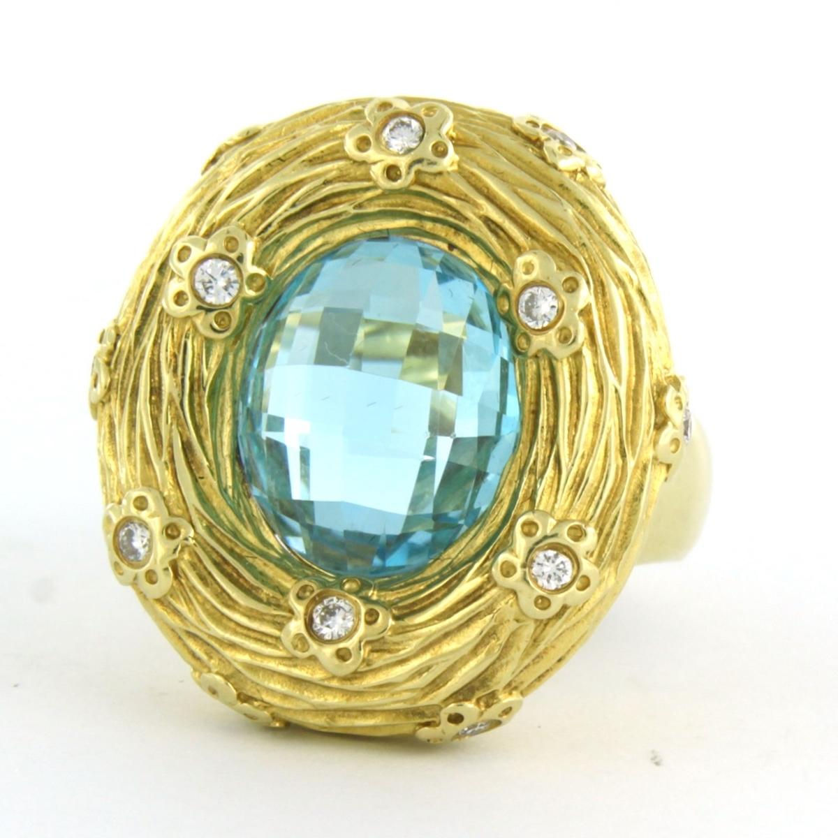 Brilliant Cut Ring with topaz and diamond 18k yellow gold For Sale