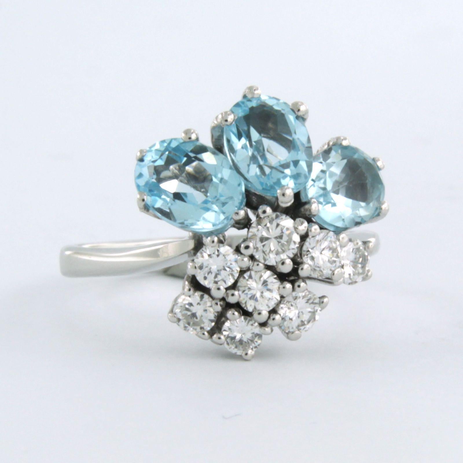 Modern Ring with topaz and diamonds 14k white gold For Sale