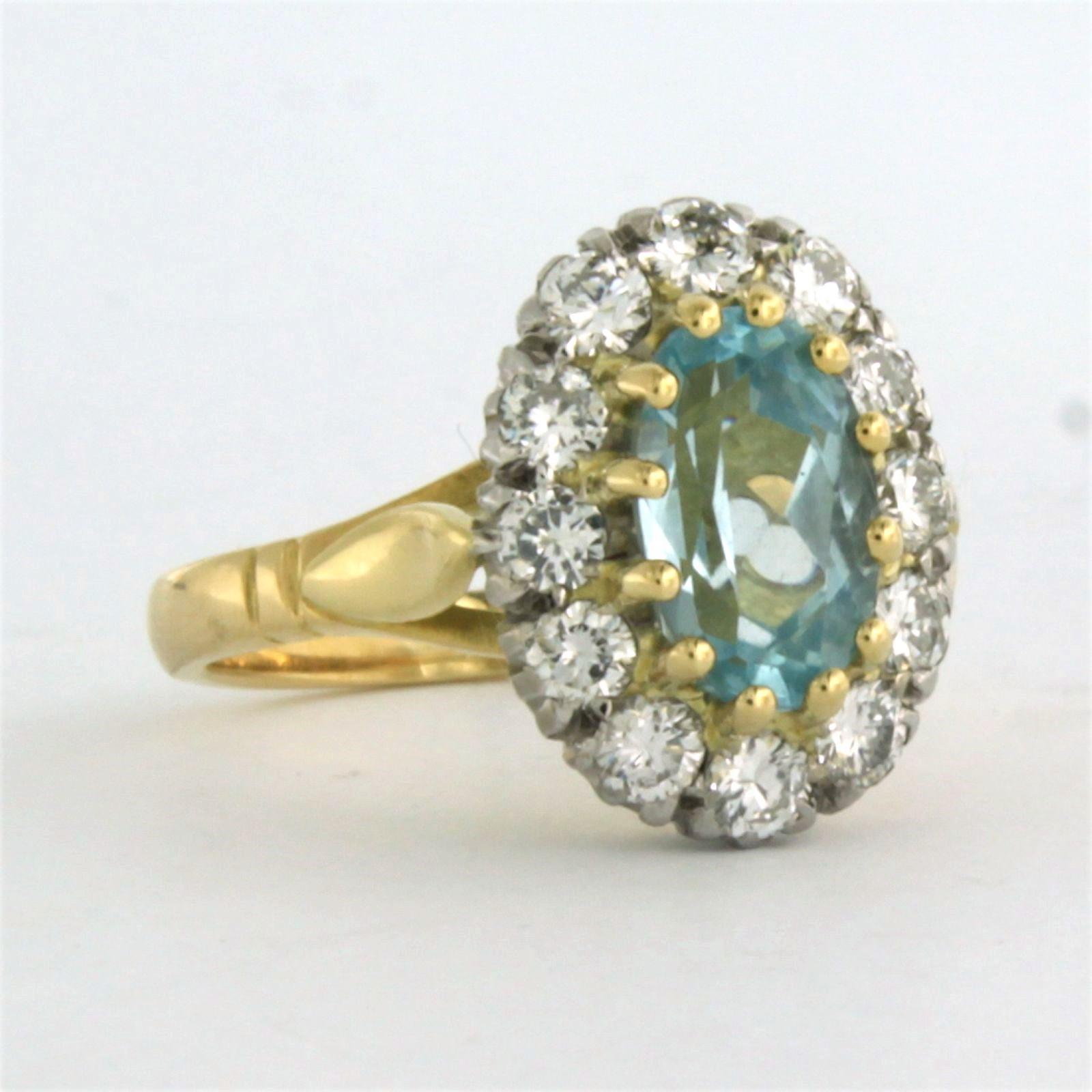 Modern Ring with Topaz and diamonds up to 0.60ct 18k bicolour gold For Sale