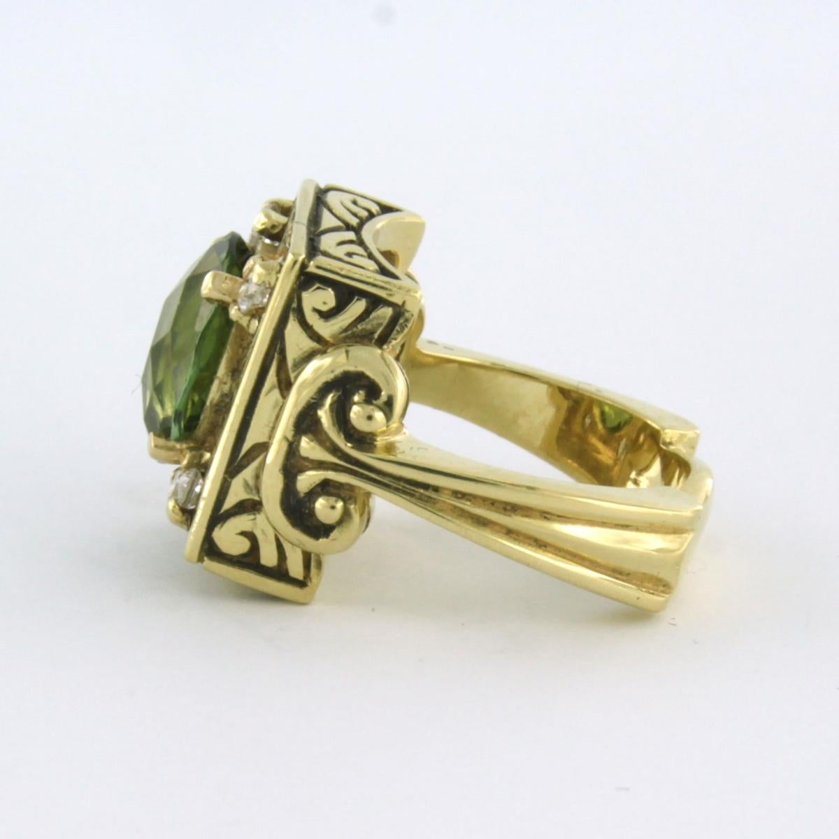Early Victorian Ring with tourmaline and brilliant cut diamond up to 0.16ct 18k yellow gold For Sale