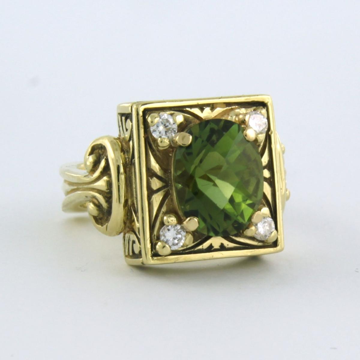 Ring with tourmaline and brilliant cut diamond up to 0.16ct 18k yellow gold In Excellent Condition For Sale In The Hague, ZH
