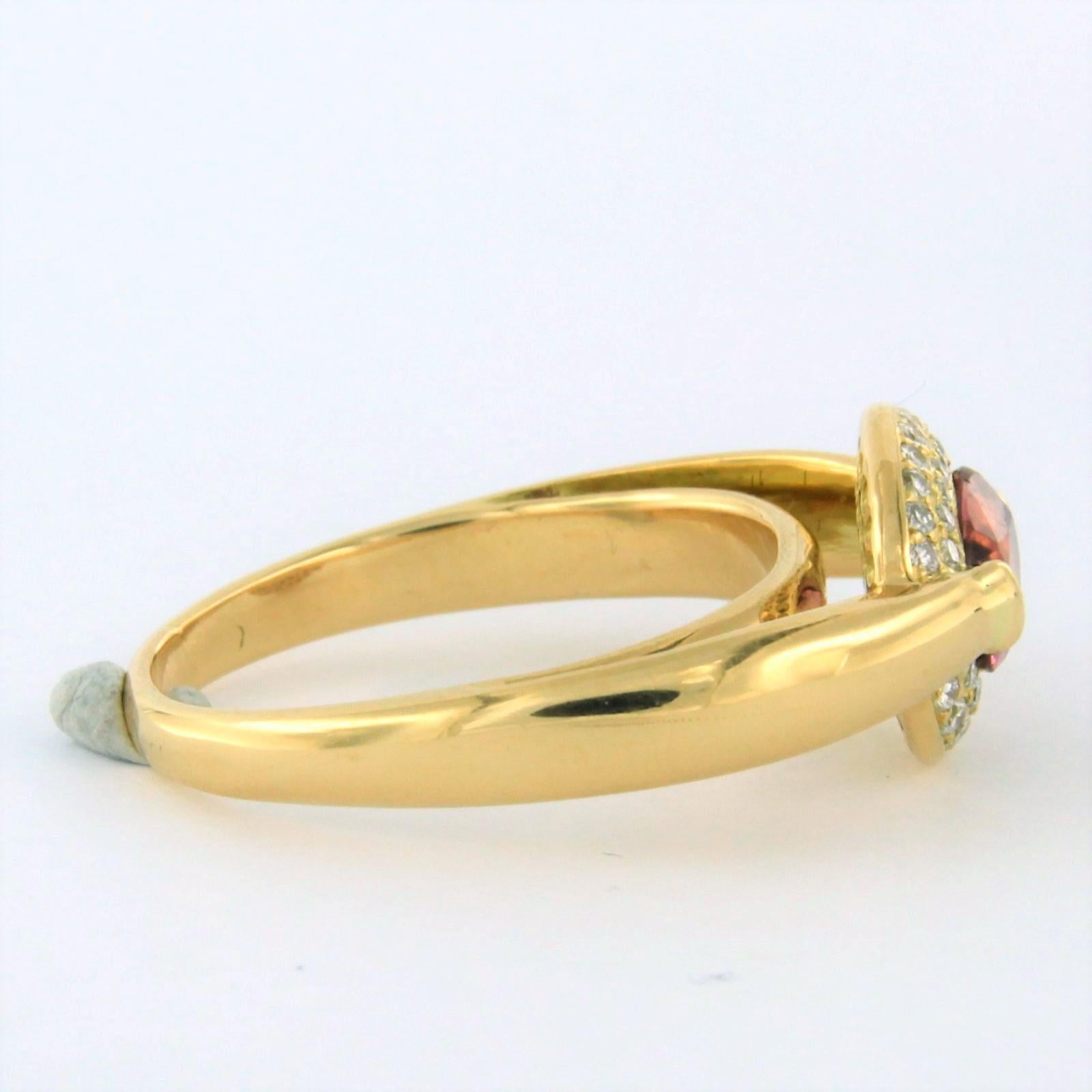 Ring with Tourmaline and diamonds 18k yellow gold In Good Condition For Sale In The Hague, ZH