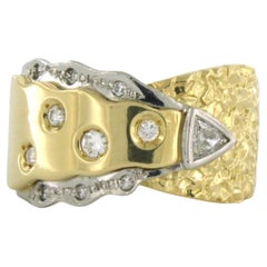 Anillo con diamantes talla triángulo y brillante hasta 0,22ct Oro de 18k y platino