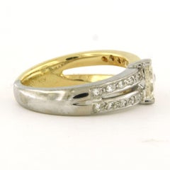 Ring with triangle and brilliant cut diamonds up to 0.50ct 18k gold 7.6 grams