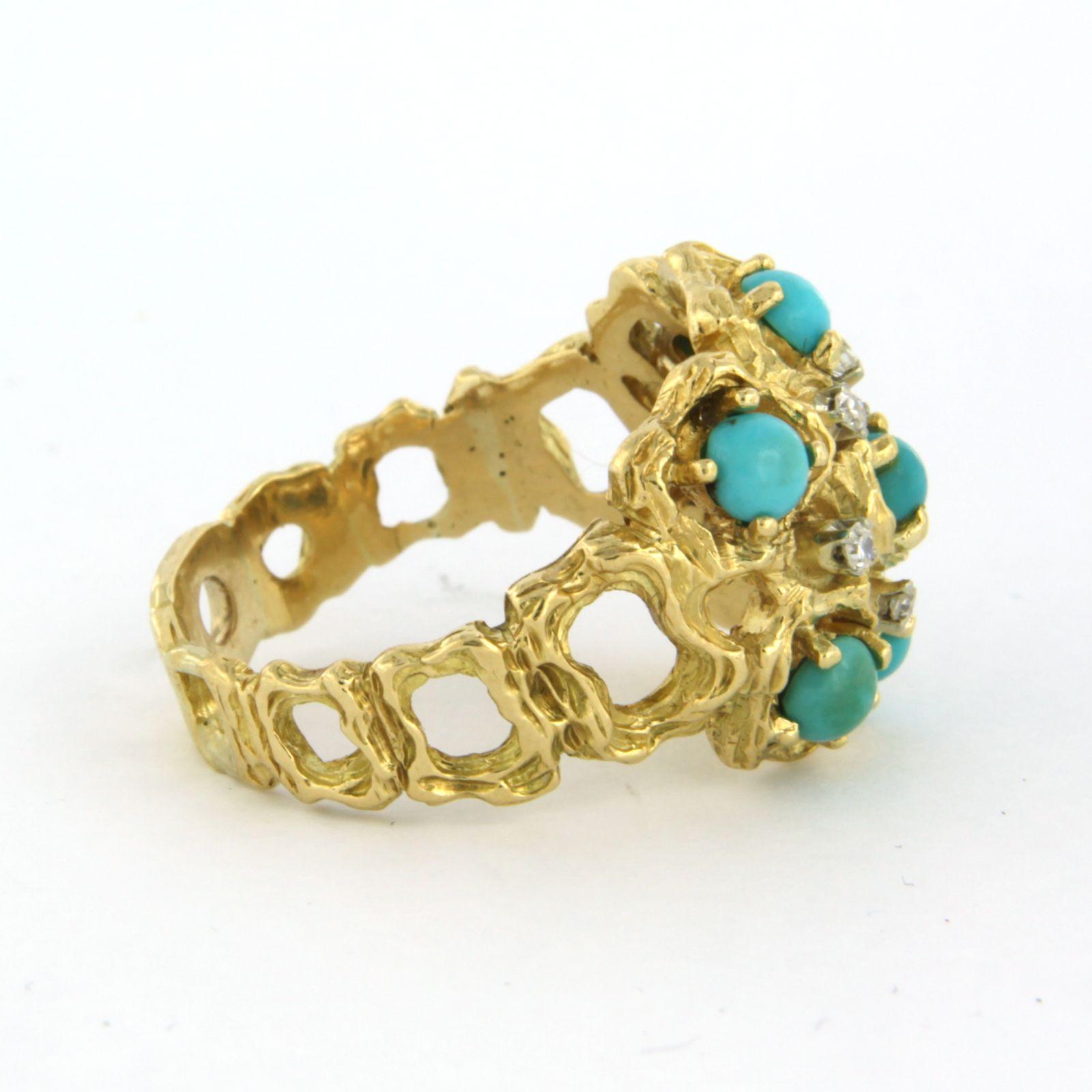 Ring aus 18 Karat Bicolor-Gold mit Türkis und Diamanten im Einzelschliff von bis zu 0,05 Karat - F-G - VS/SI - Ringgröße US 12 - EU 21.5 (65)

Ausführliche Beschreibung:

Die Oberseite des Rings ist 1,9 cm breit und 7,0 mm hoch.

Gewicht: 13.0