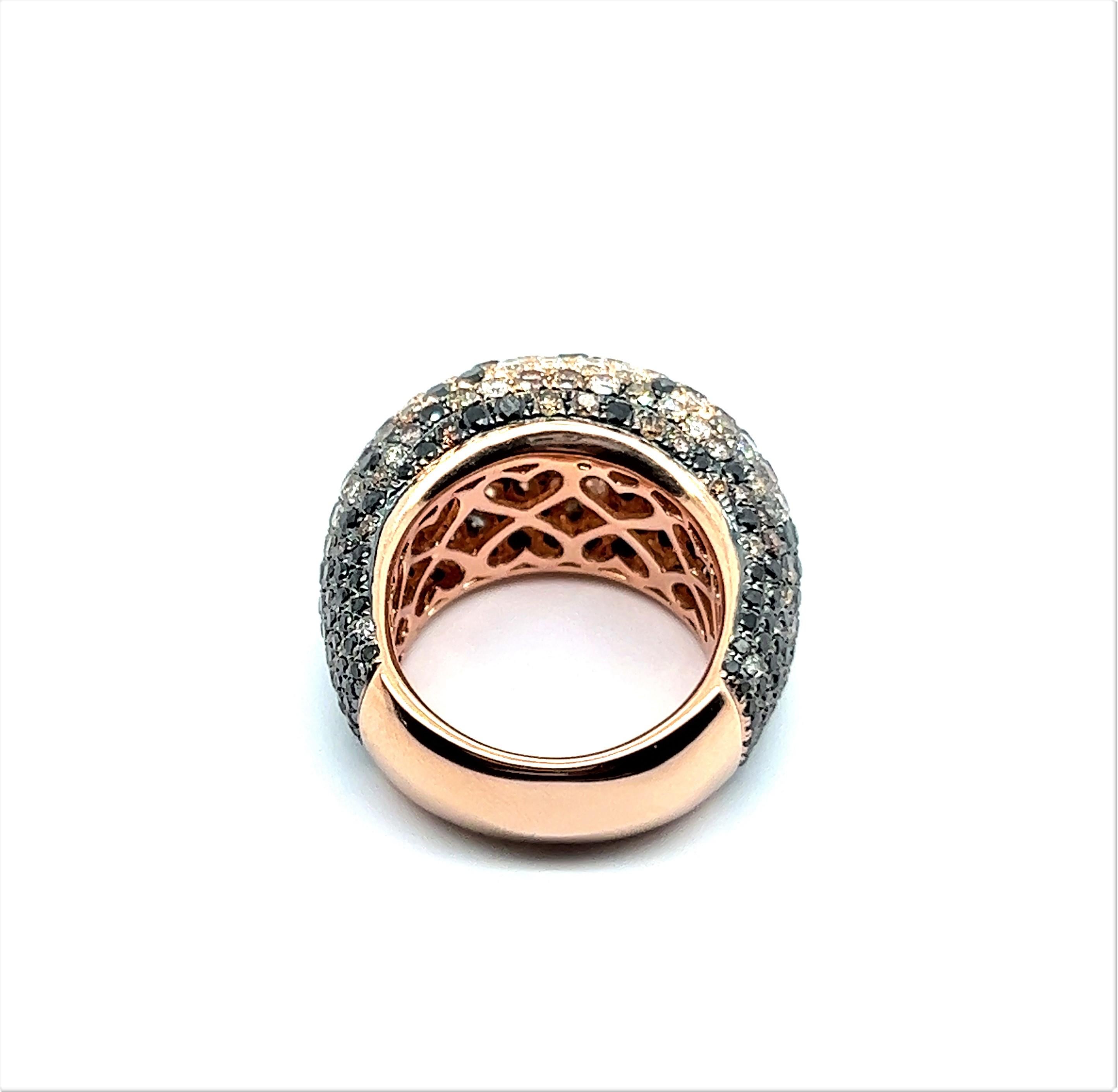 Ring with White, Black and Champange Diamonds in 18 Karat Red Gold For Sale 1