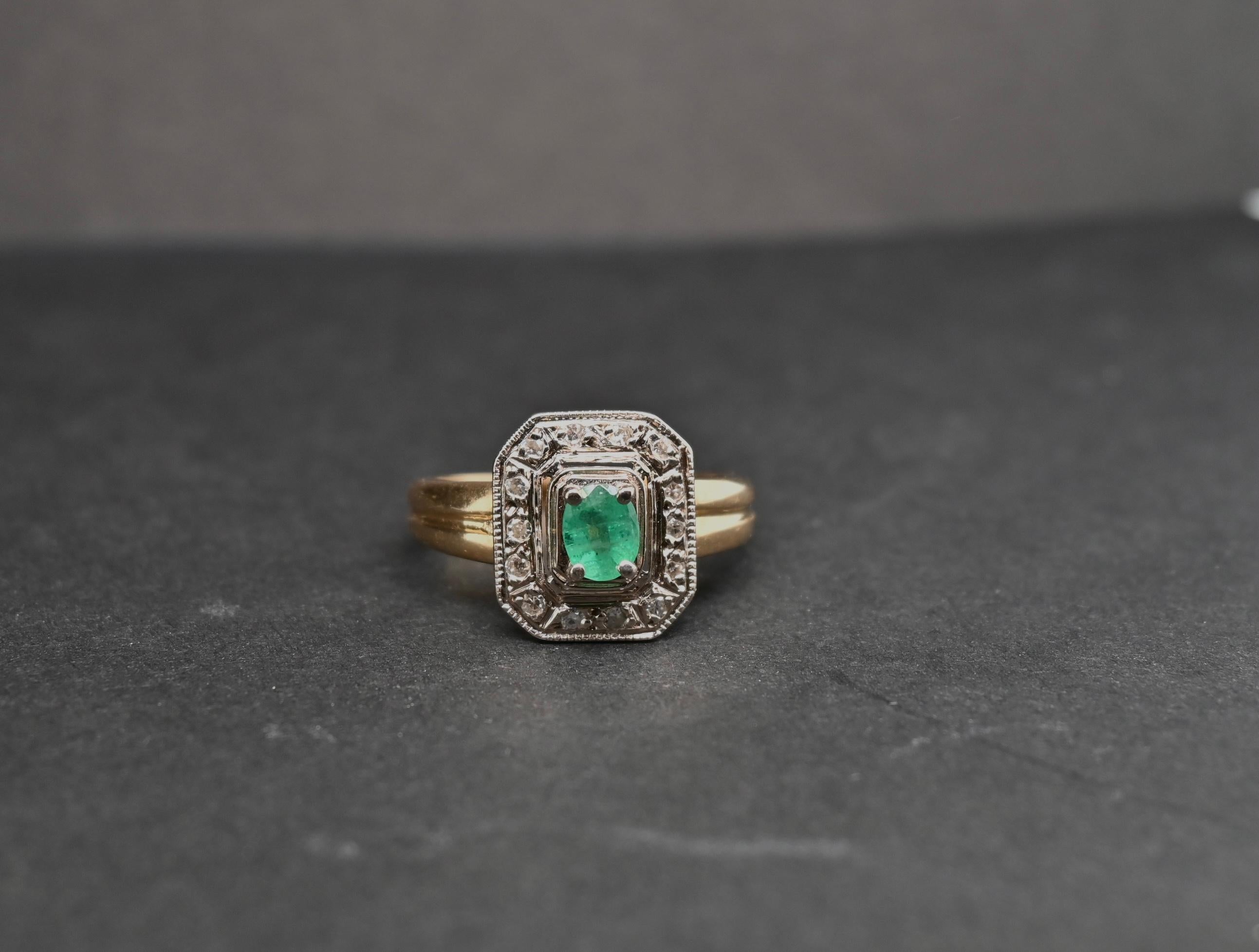 Retro Ring Yellow Gold 18 Carats Emerald Diamonds For Sale
