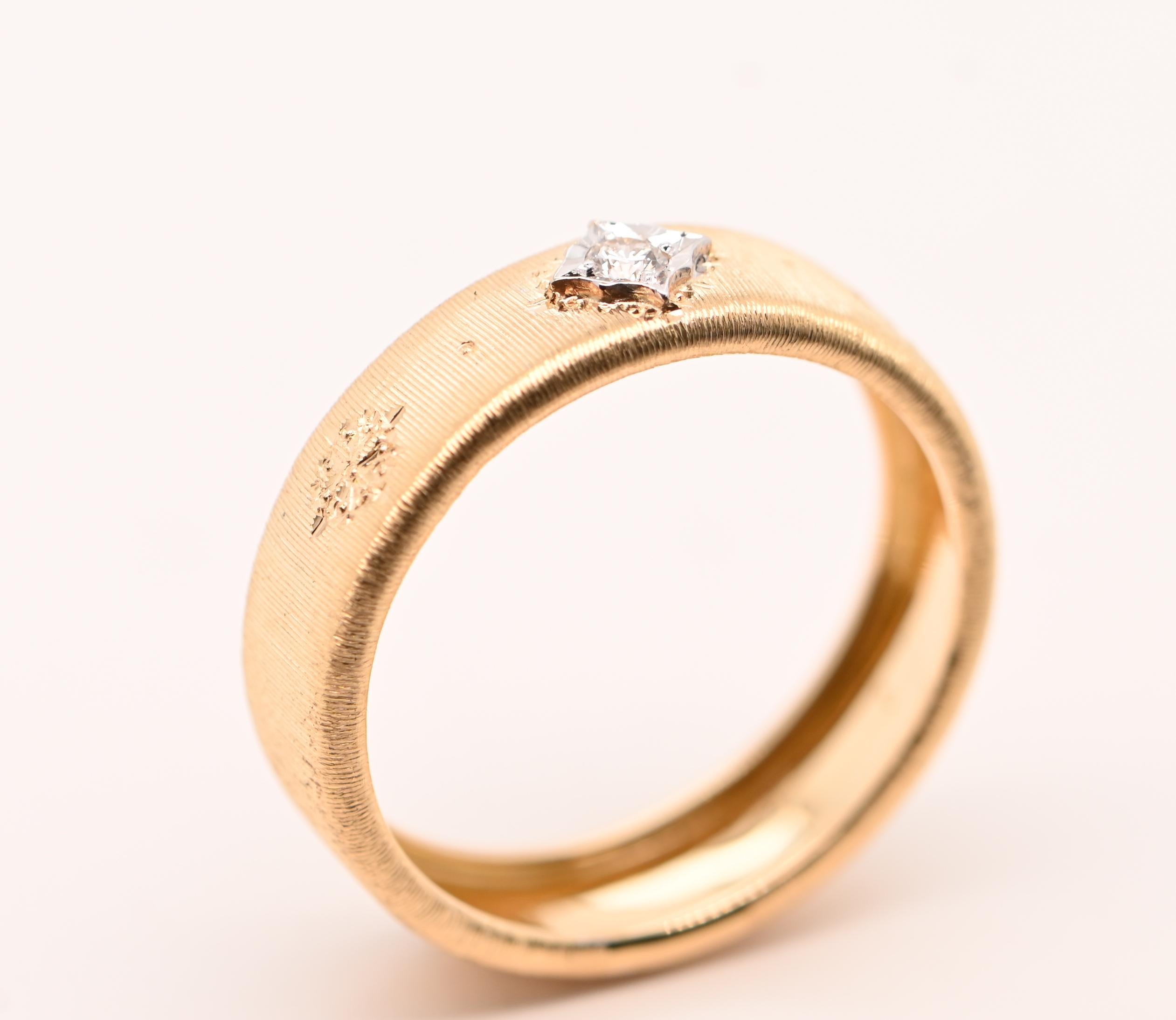 Ring Yellow Gold 18 Carats Princess Cut Diamond For Sale 1
