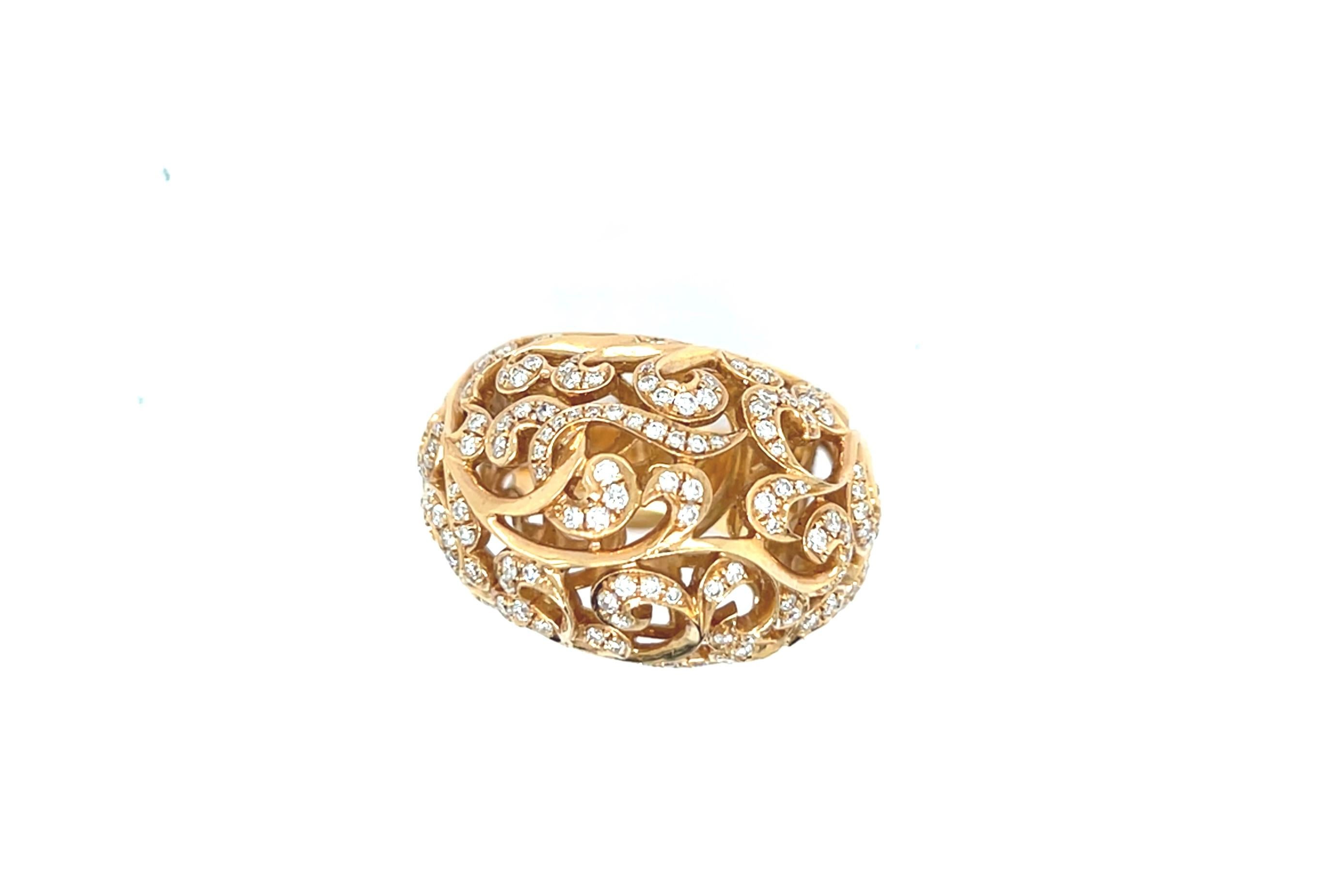Ring Yellow Gold 18 Carats With Lace Details Diamonds 1.02 Carats For Sale 1