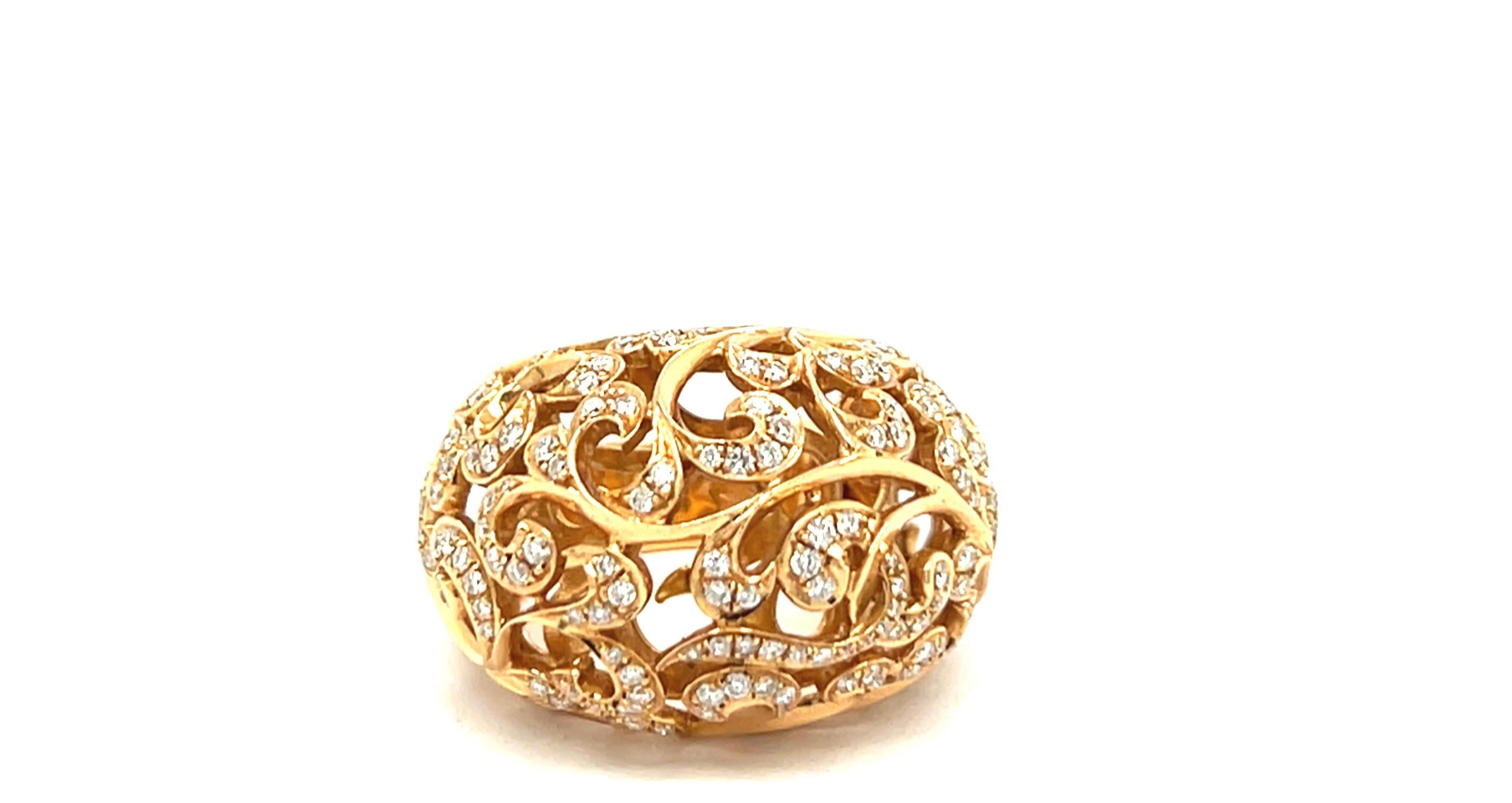 Ring Yellow Gold 18 Carats With Lace Details Diamonds 1.02 Carats For Sale 3