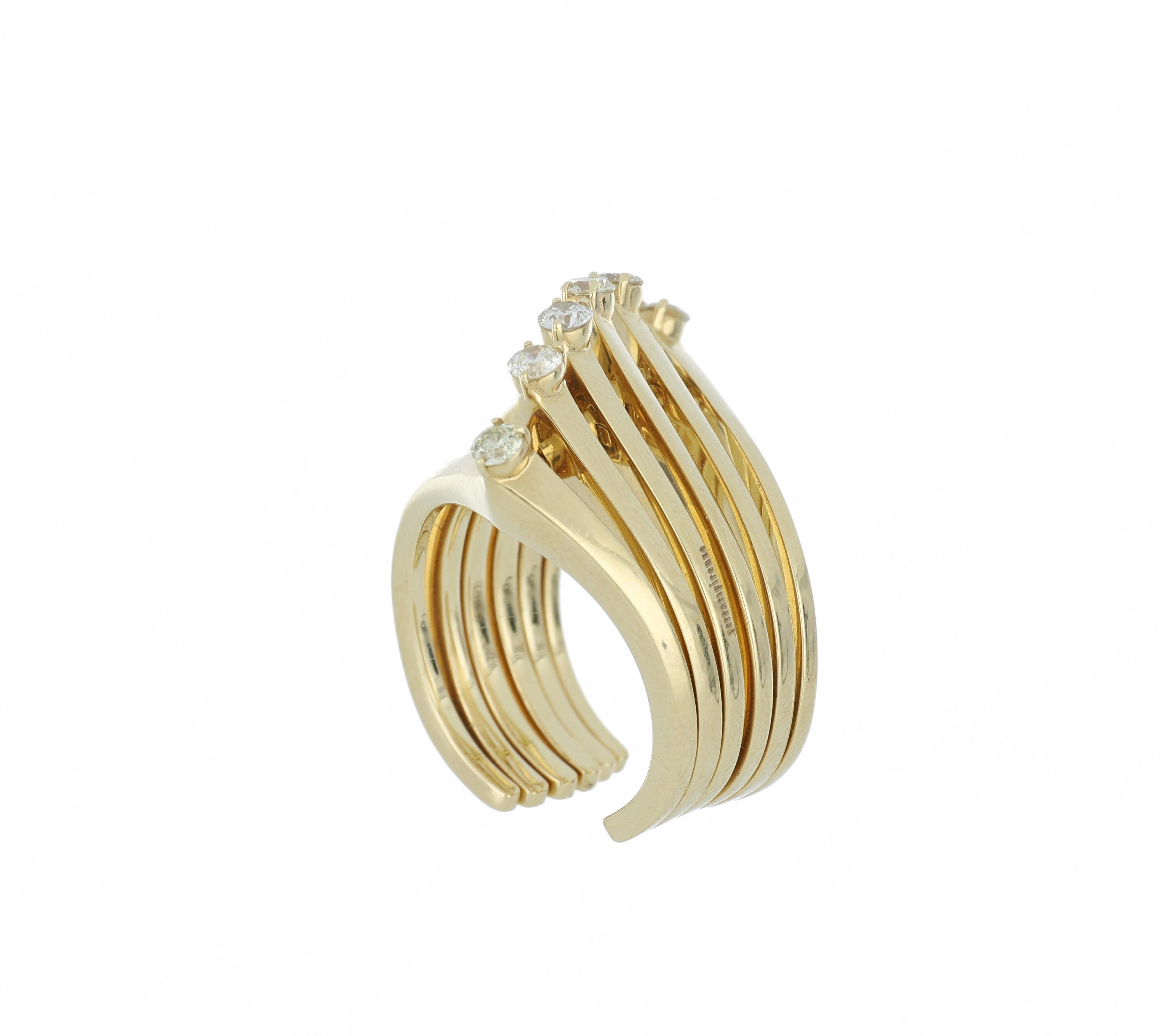 Ring Yellow Gold 18 Karat with Cream Diamond, Handmade In New Condition For Sale In SESTO FIORENTINO, IT