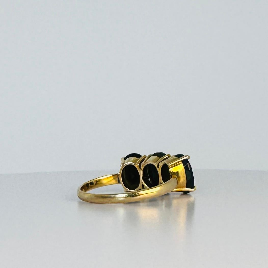 Ring  yellow gold 9 carat with dark 3 green tourmalines oval facetted 3 carat For Sale 4
