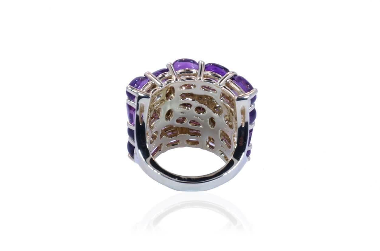 Contemporary Ring Yellow Gold Amethyst 10 cts. & Diamonds 0.44 cts. For Sale