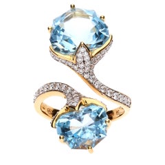 Ring Yellow Gold Blue Topaz 11.13 Carat Diamonds