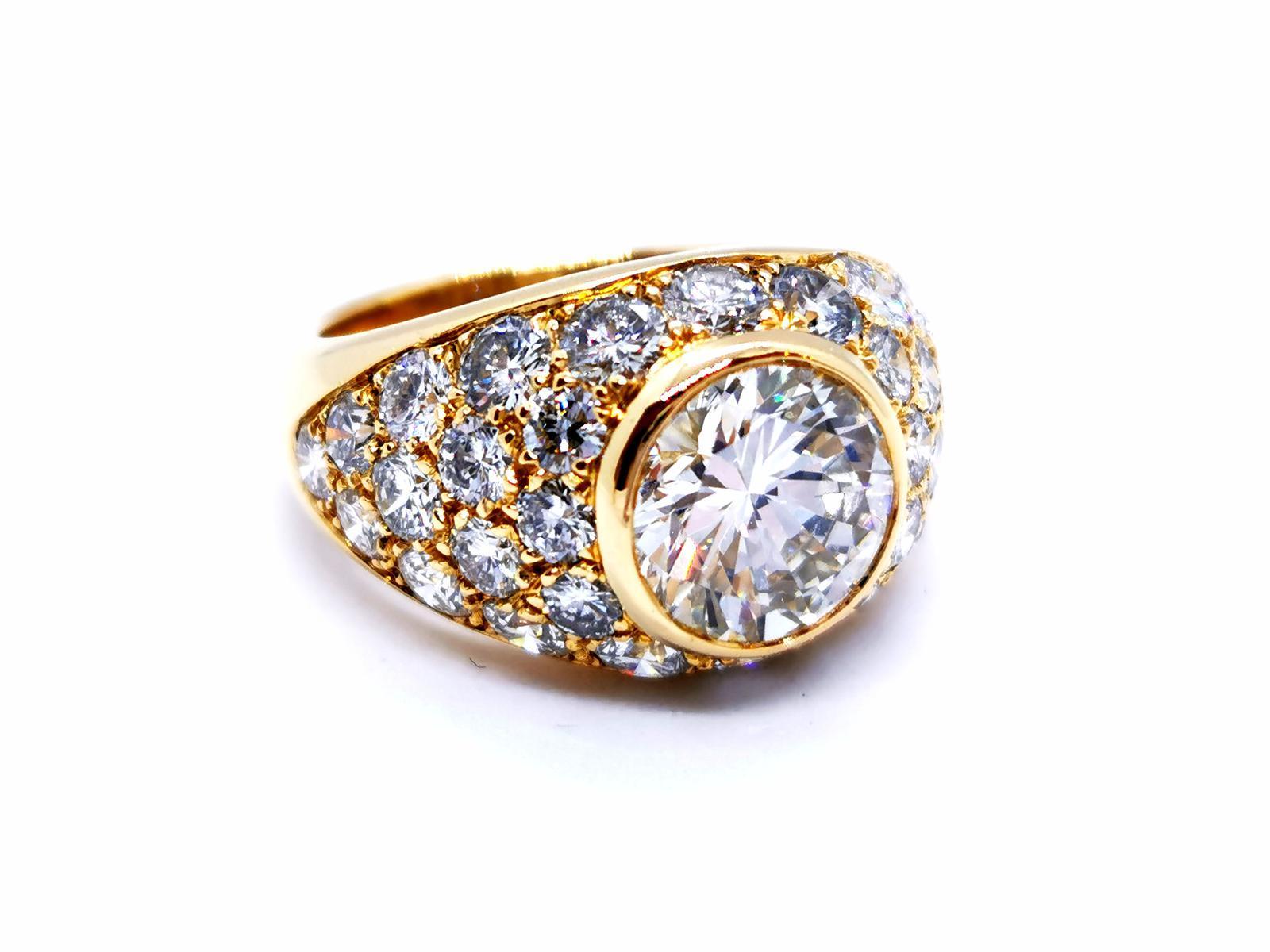 Gelbgold-Ring mit Diamanten im Angebot 6