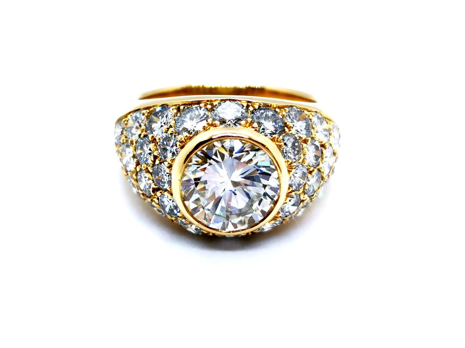 Gelbgold-Ring mit Diamanten im Angebot 8
