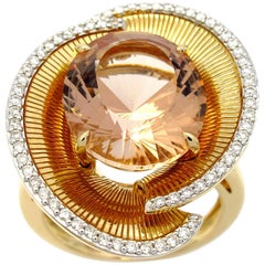 Ring Yellow Gold Morganite 7.00 Carat and Diamonds