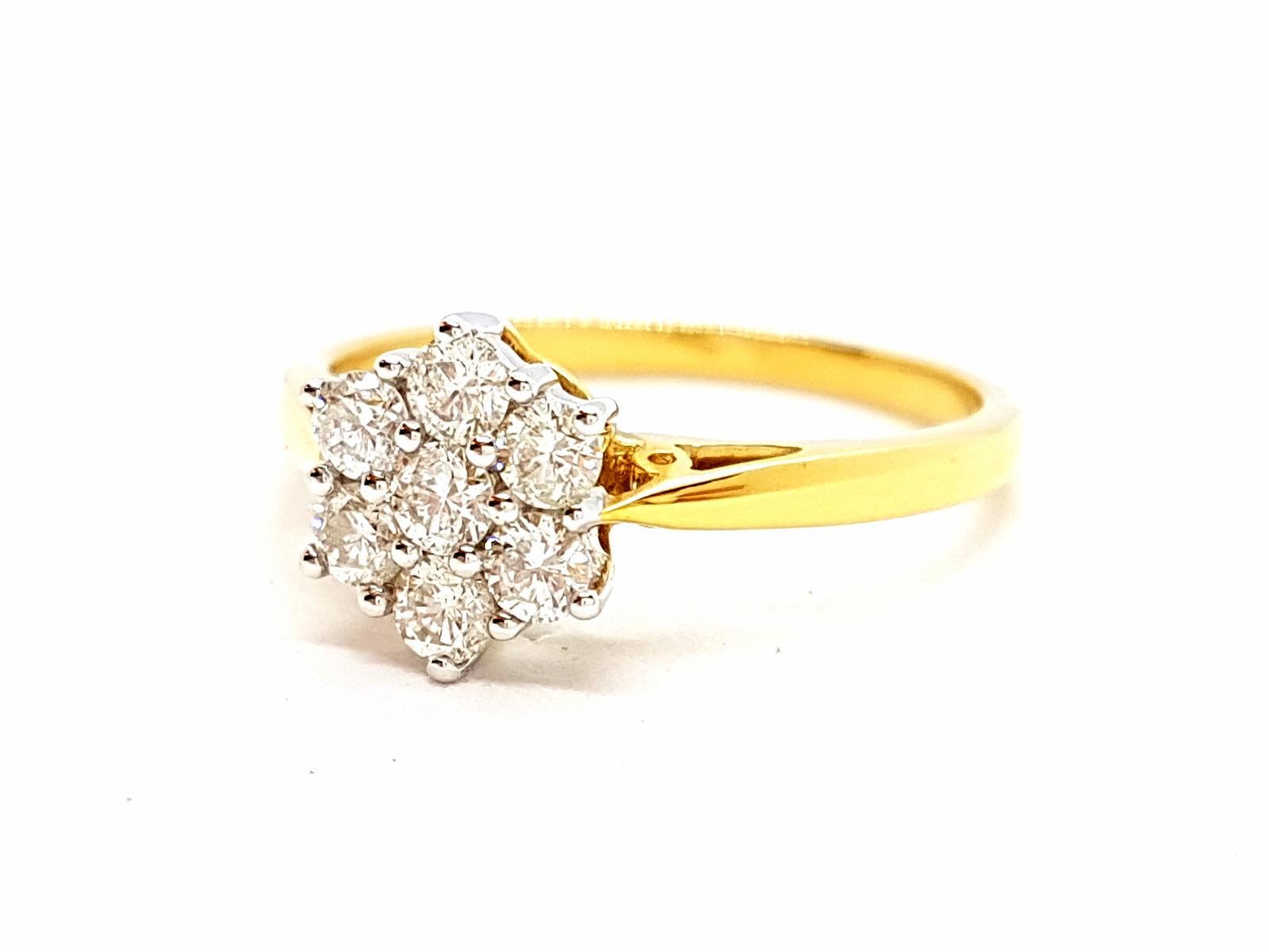Ring aus Gelbgold mit Diamanten im Angebot 7