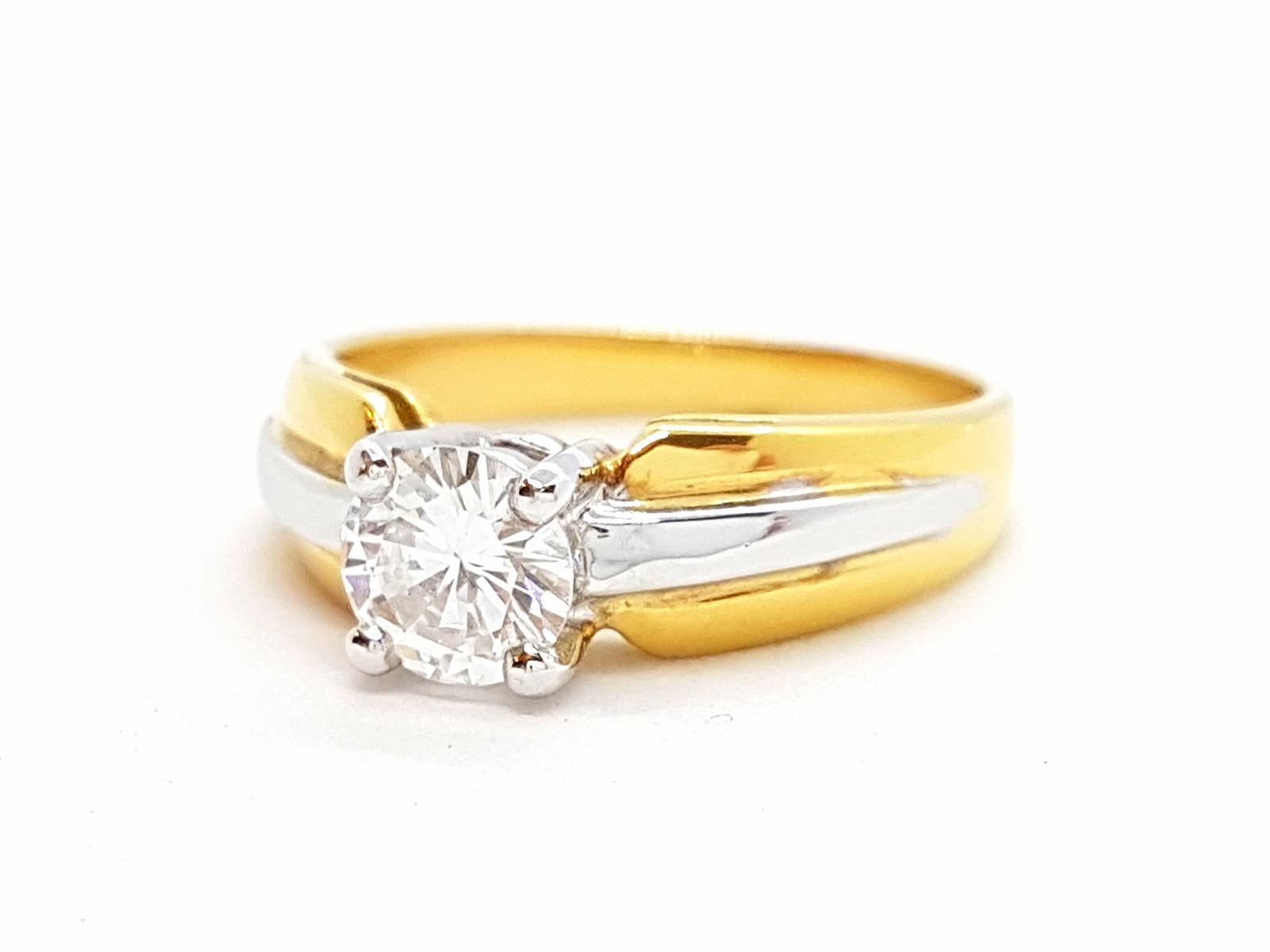 Ring Yellow Gold Diamond For Sale 7