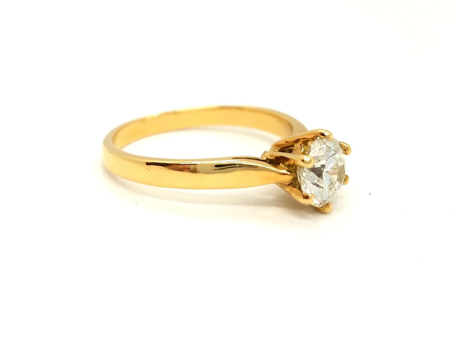 Ring aus Gelbgold mit Diamanten im Angebot 10