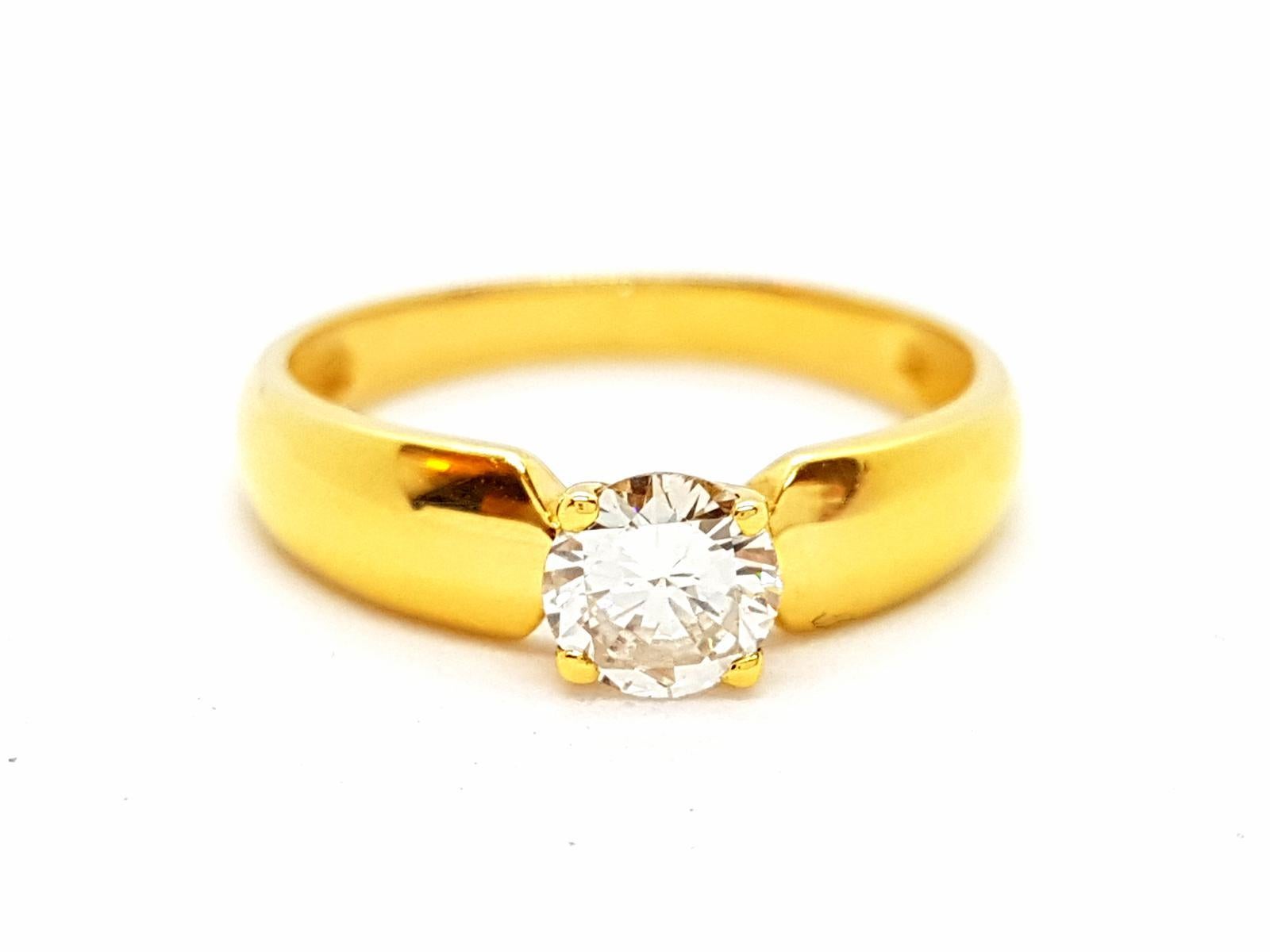 Solitaire 750 thousandths yellow gold (18 carats). set with a brilliant-cut diamond GH V-SI 0.53 ct. ring size 55. width on top: 0.53 cm. total weight: 3.10 g. condition. eagle punch head
