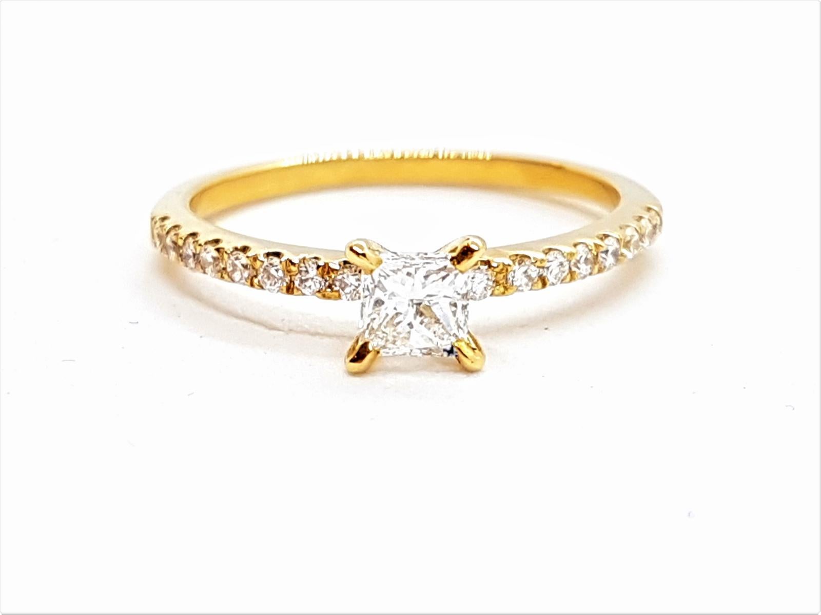 Ring Yellow Gold Diamond For Sale 16