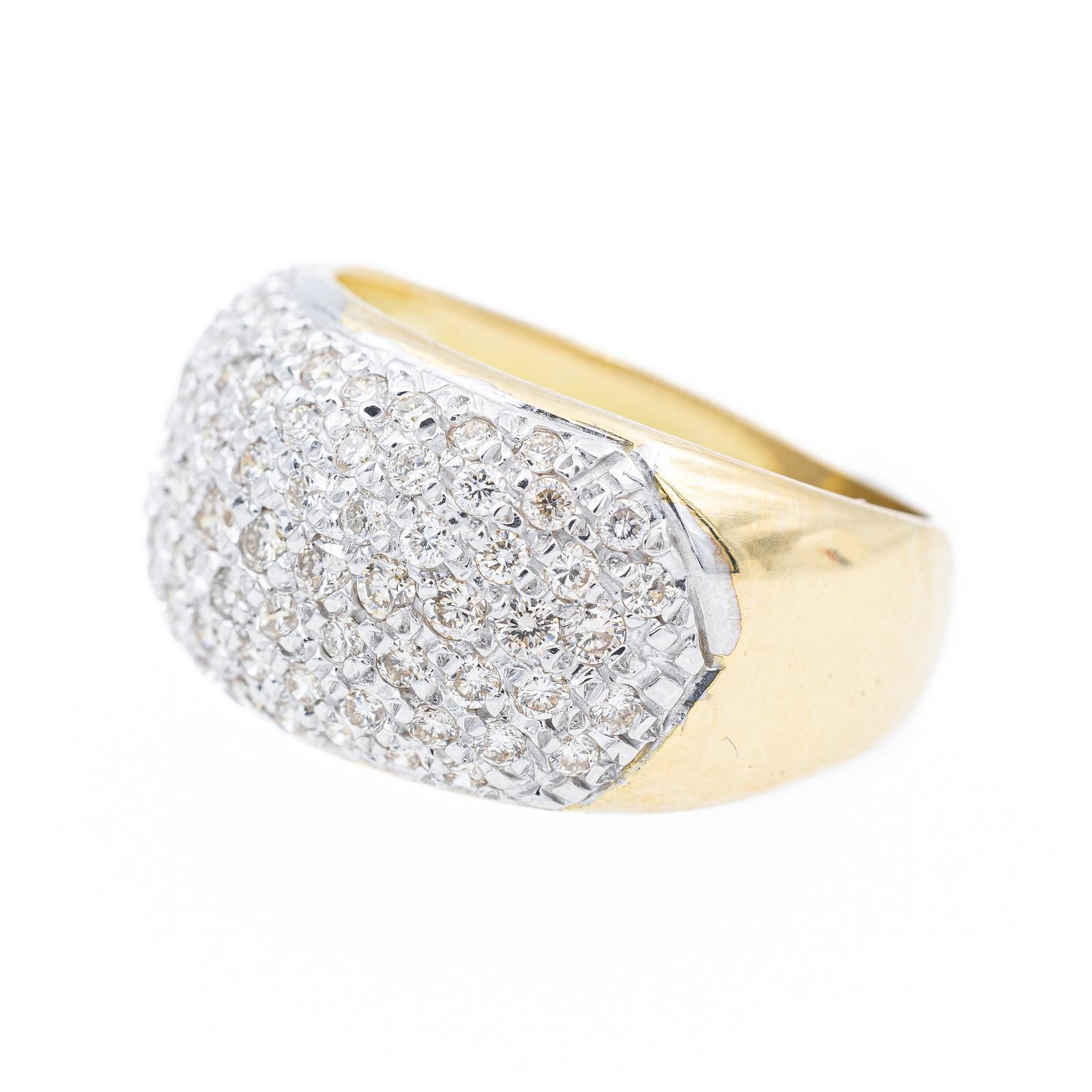 Ring aus Gelbgold mit Diamanten (Brillantschliff) im Angebot