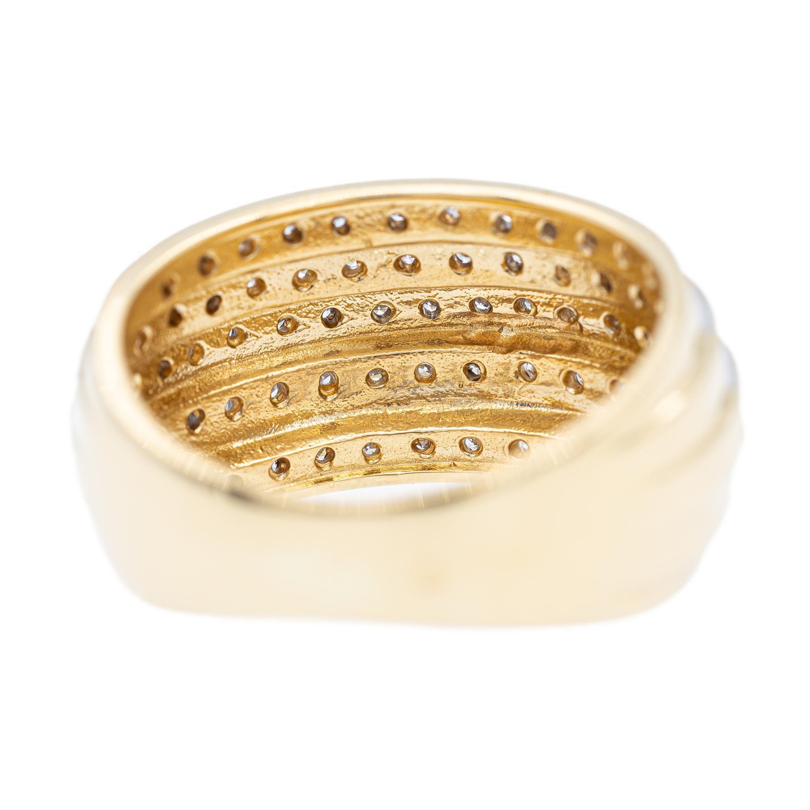 Ring aus Gelbgold mit Diamanten Damen im Angebot