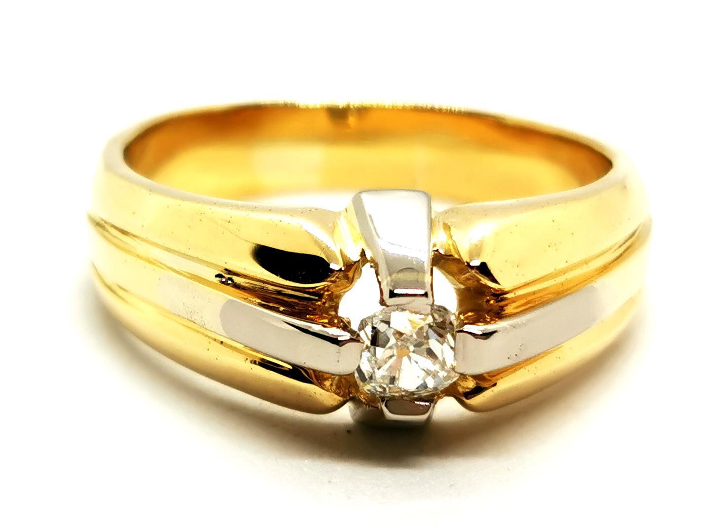 Ring aus Gelbgold mit Diamanten im Angebot 3