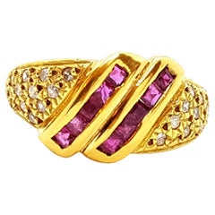Ring Yellow Gold Ruby