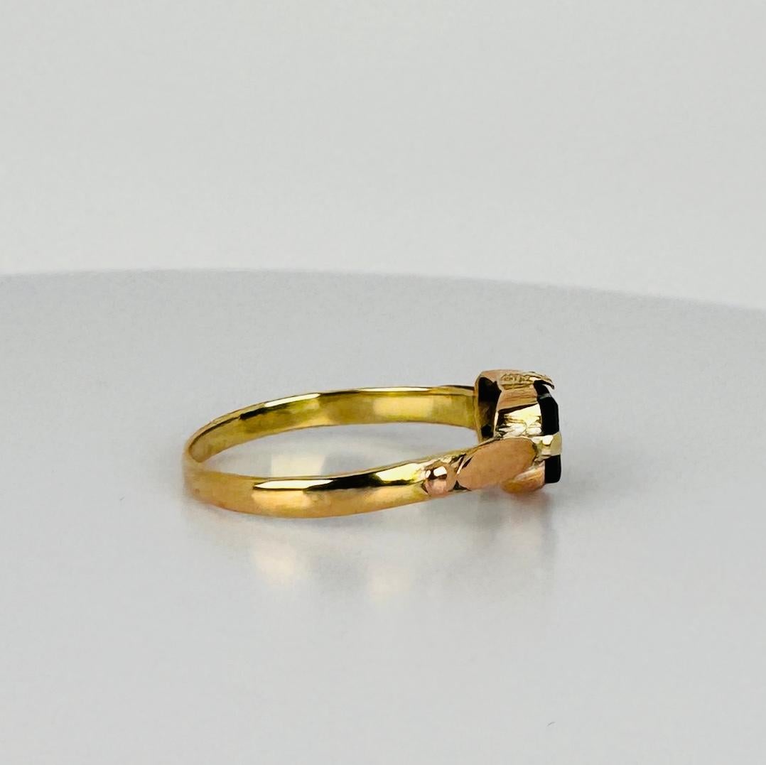 Ring yellow rose gold 18 carat with black natural tourmaline of 1.5 carat 2