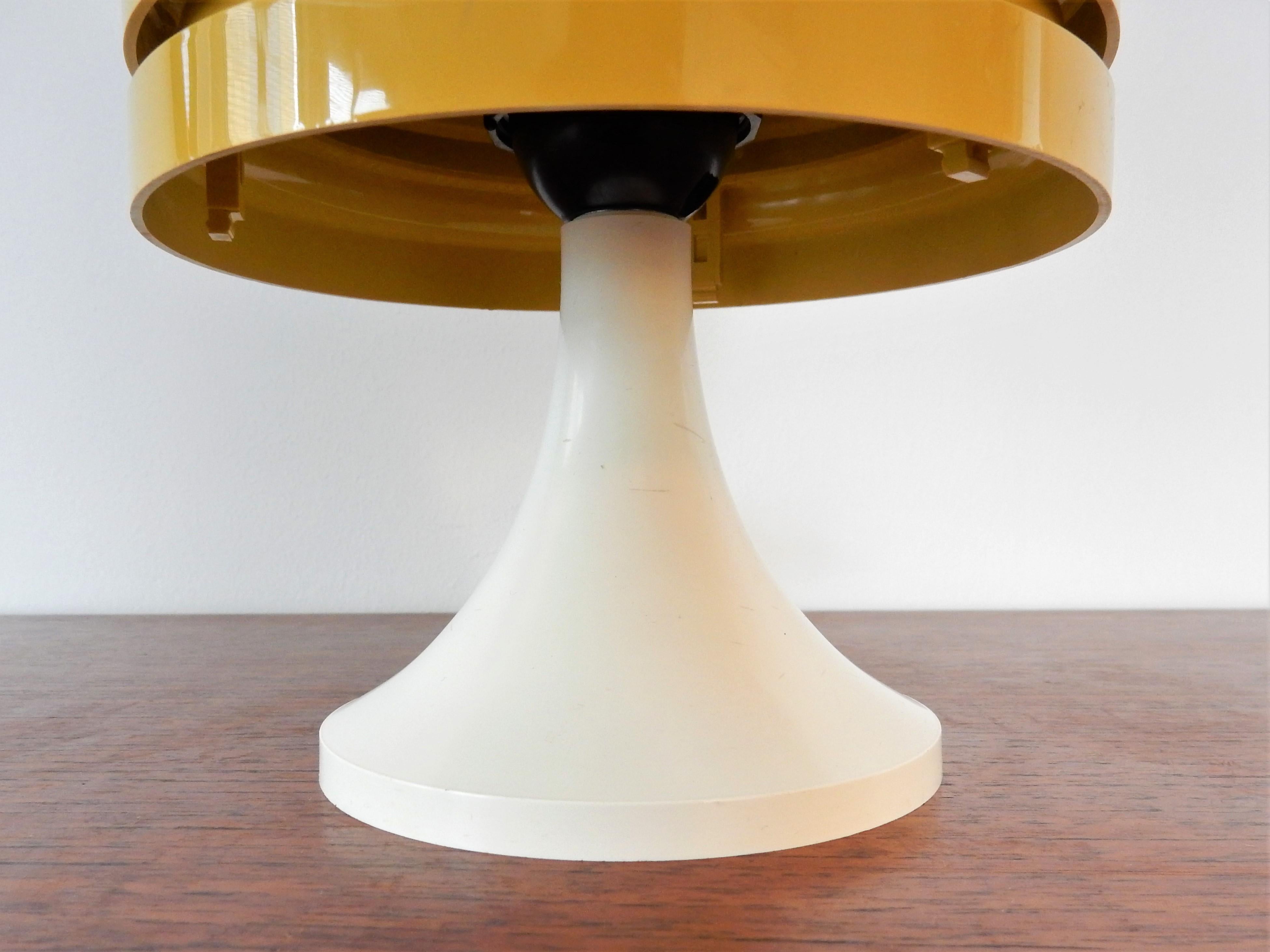 'Ringline' Table Lamp by Paul Boissevain for Merchant Adventurers, 1 Available In Good Condition For Sale In Steenwijk, NL