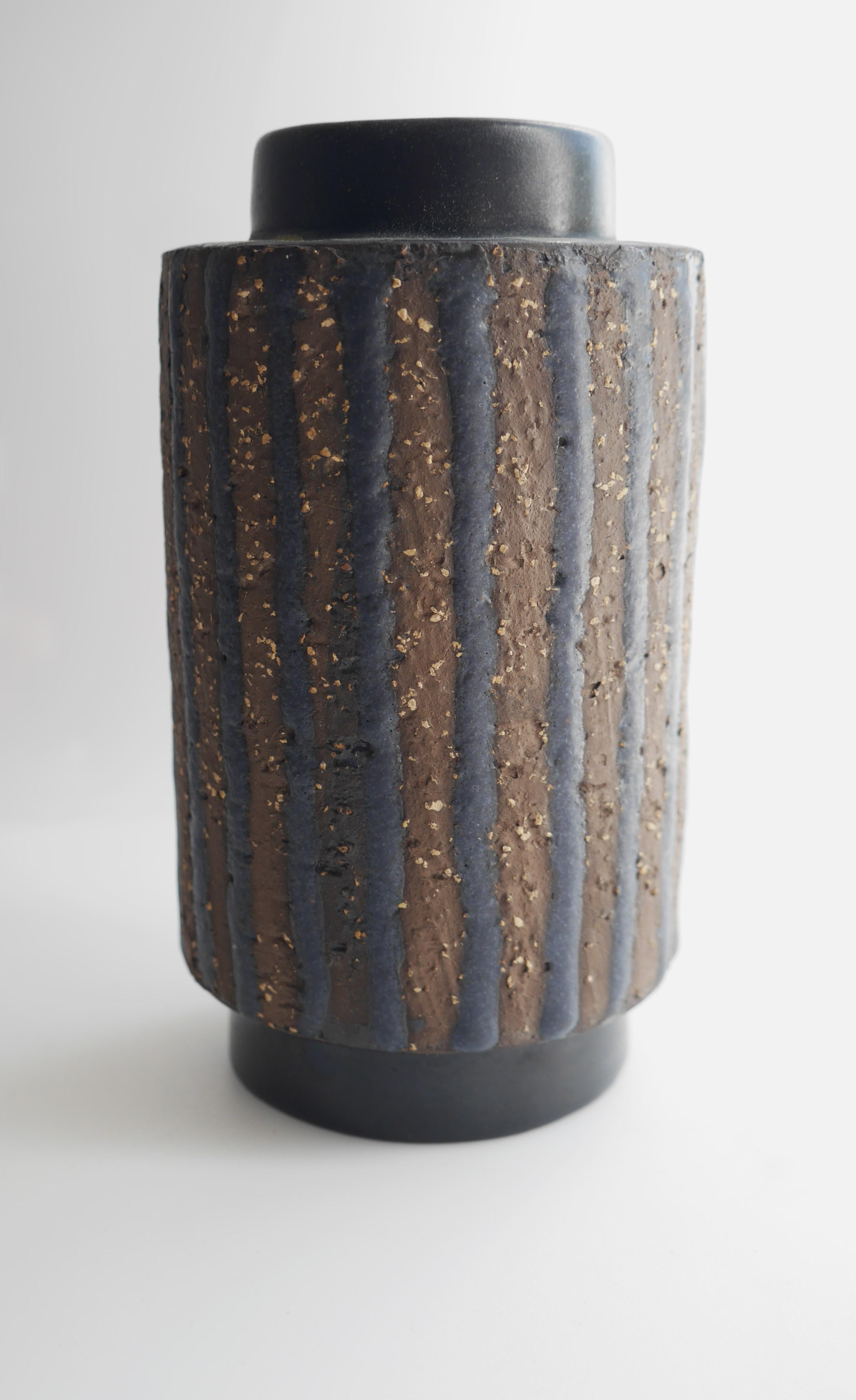 Hand-Crafted 'Ringo' Vase by Mari Simmulson for Upsala Ekeby, Sweden For Sale