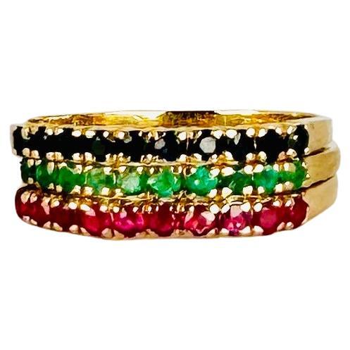 Rings 18k yellow gold round faceted emeralds, sapphires, rubies of 0.30 carat For Sale