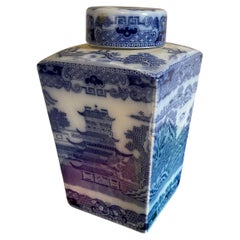Rington’s Tea Canister, Chinese Willow Pattern, B85