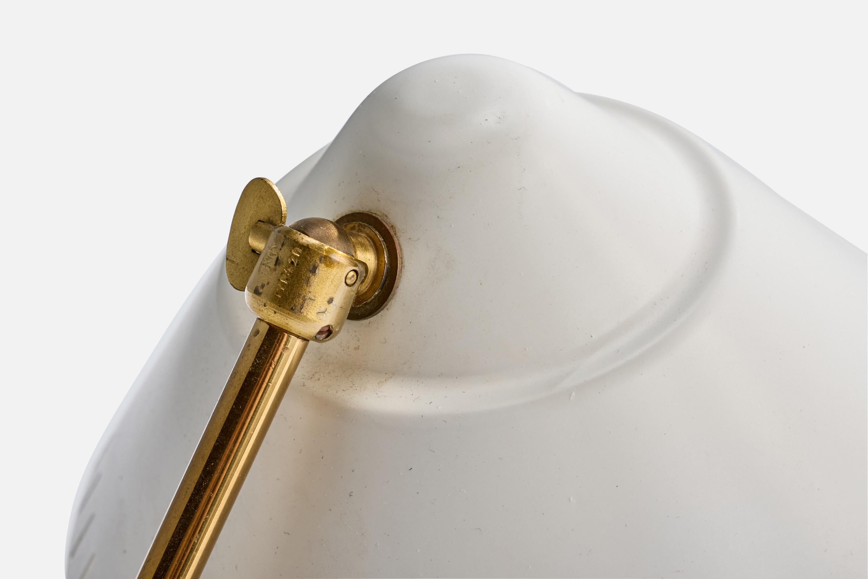 Ringus, Table Lamp, Brass, Metal, Sweden, 1950s In Good Condition For Sale In High Point, NC